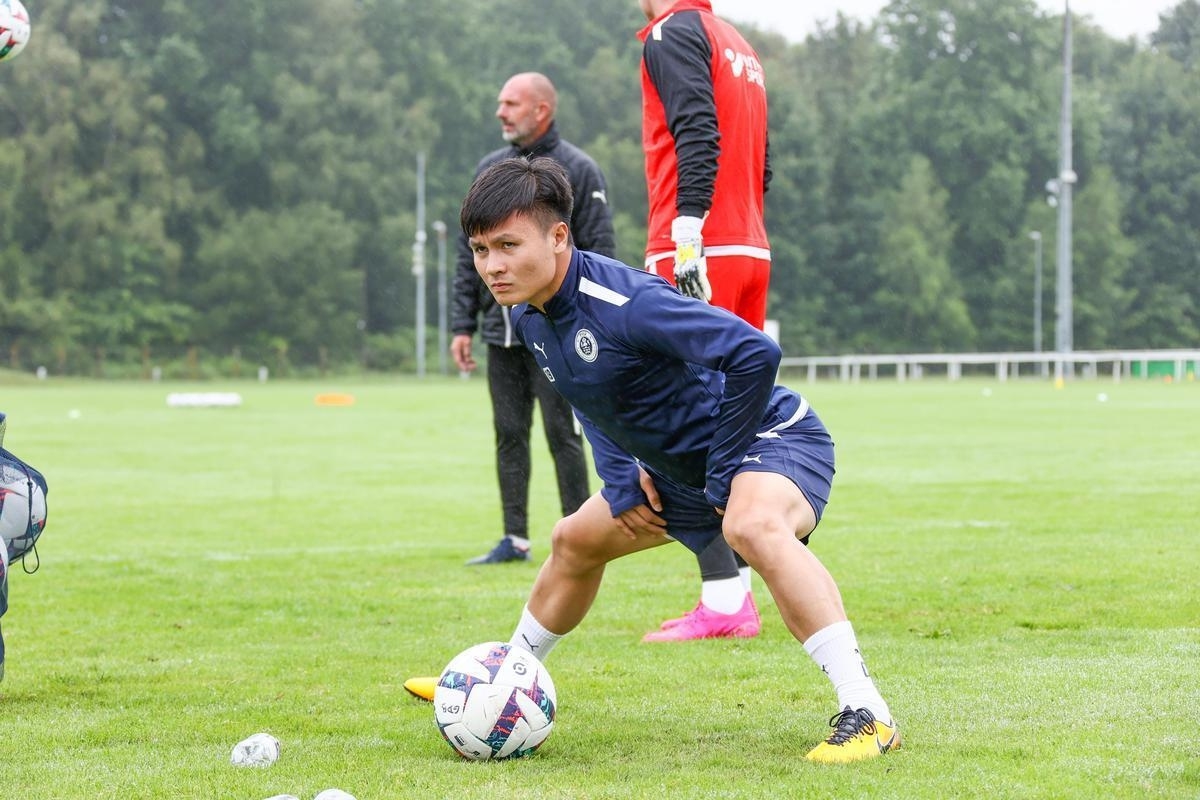 Quang Hải tiếp tục bị “gạch tên”, Pau FC nhọc giành 1 điểm - Ảnh 1.
