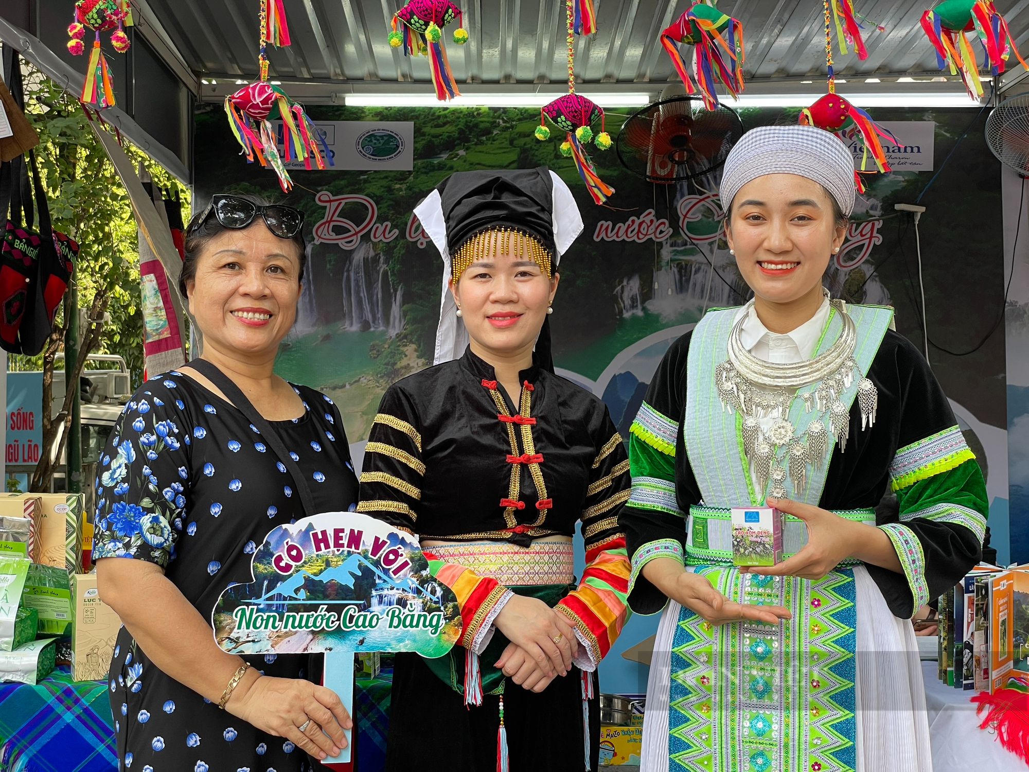 8 tỉnh Đông Bắc giới thiệu điểm đến, thu hút khách du lịch tại TP.HCM - Ảnh 1.