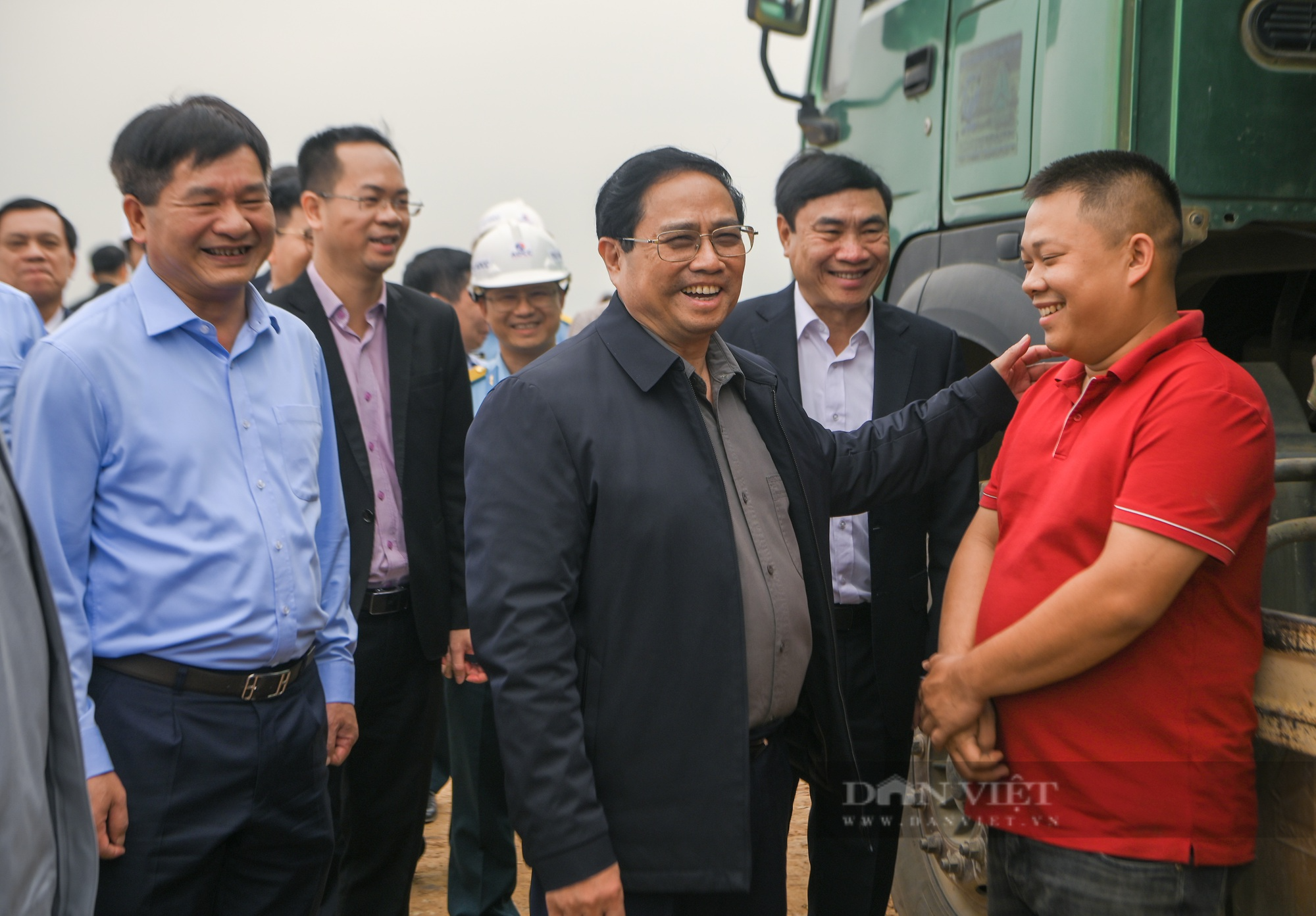 Thủ tướng Chính phủ Phạm Minh Chính kiểm tra tiến độ thực hiện các dự án trọng điểm của tỉnh Điện Biên - Ảnh 3.
