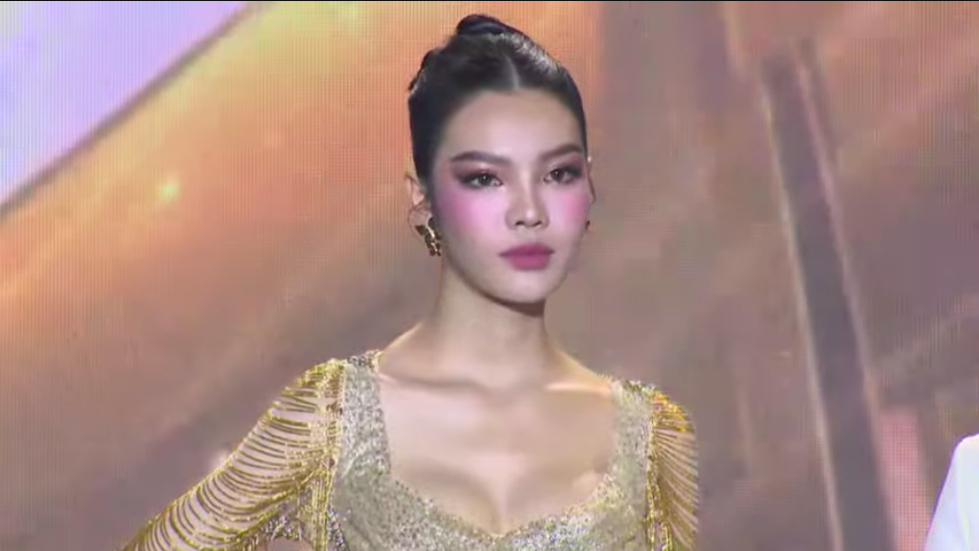Chung kết Hoa hậu Chuyển giới Việt Nam 2023: Dịu Thảo trả lời ứng xử xuất sắc nhất trong Top 3? - Ảnh 12.