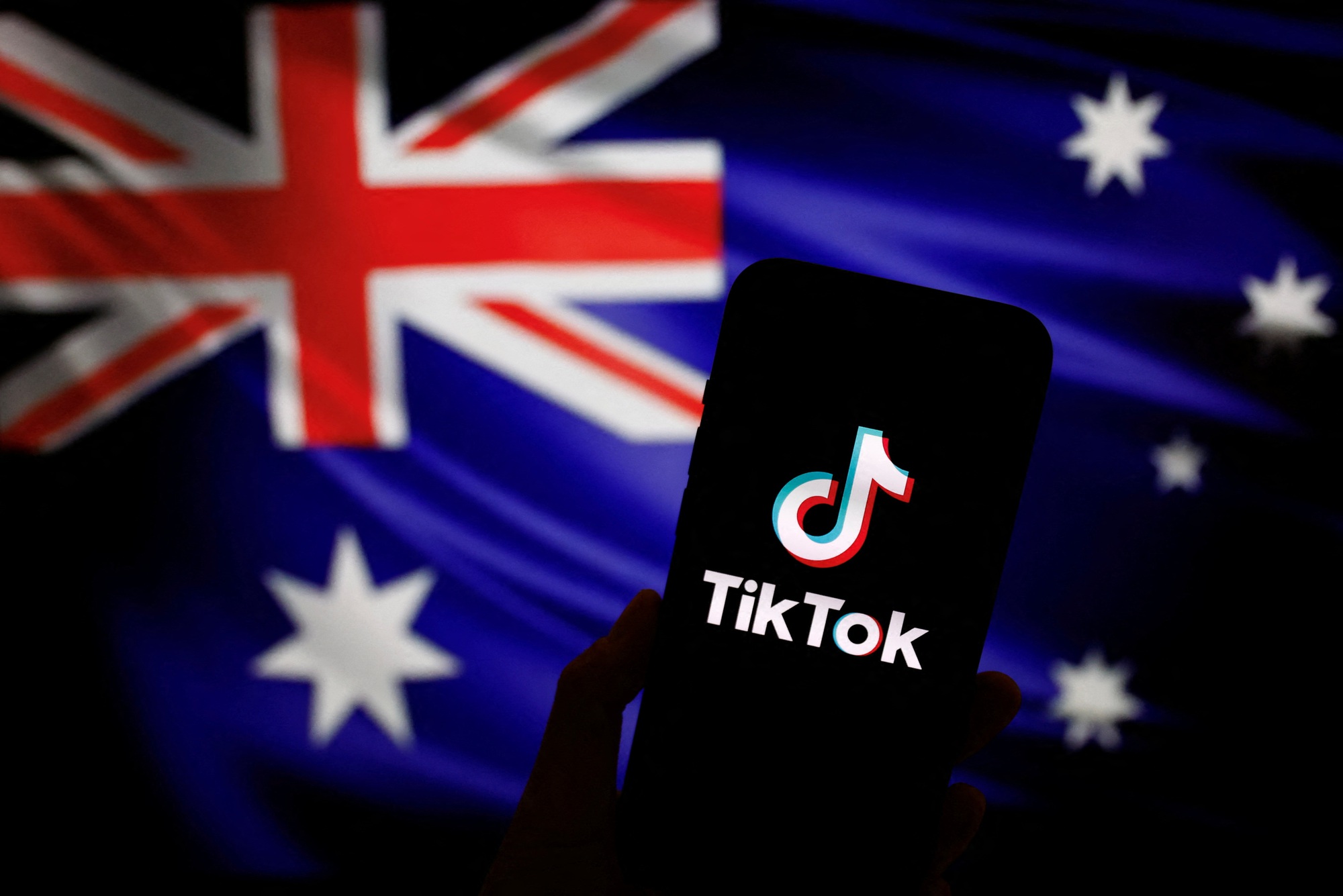 Úc đã cùng với các quốc gia phương Tây khác cấm sử dụng TikTok trên các thiết bị của chính phủ, khi ứng dụng video do Trung Quốc sở hữu đang chịu áp lực ngày càng tăng trước những tuyên bố cho rằng nó gây lo ngại về bảo mật. Ảnh: @AFP.