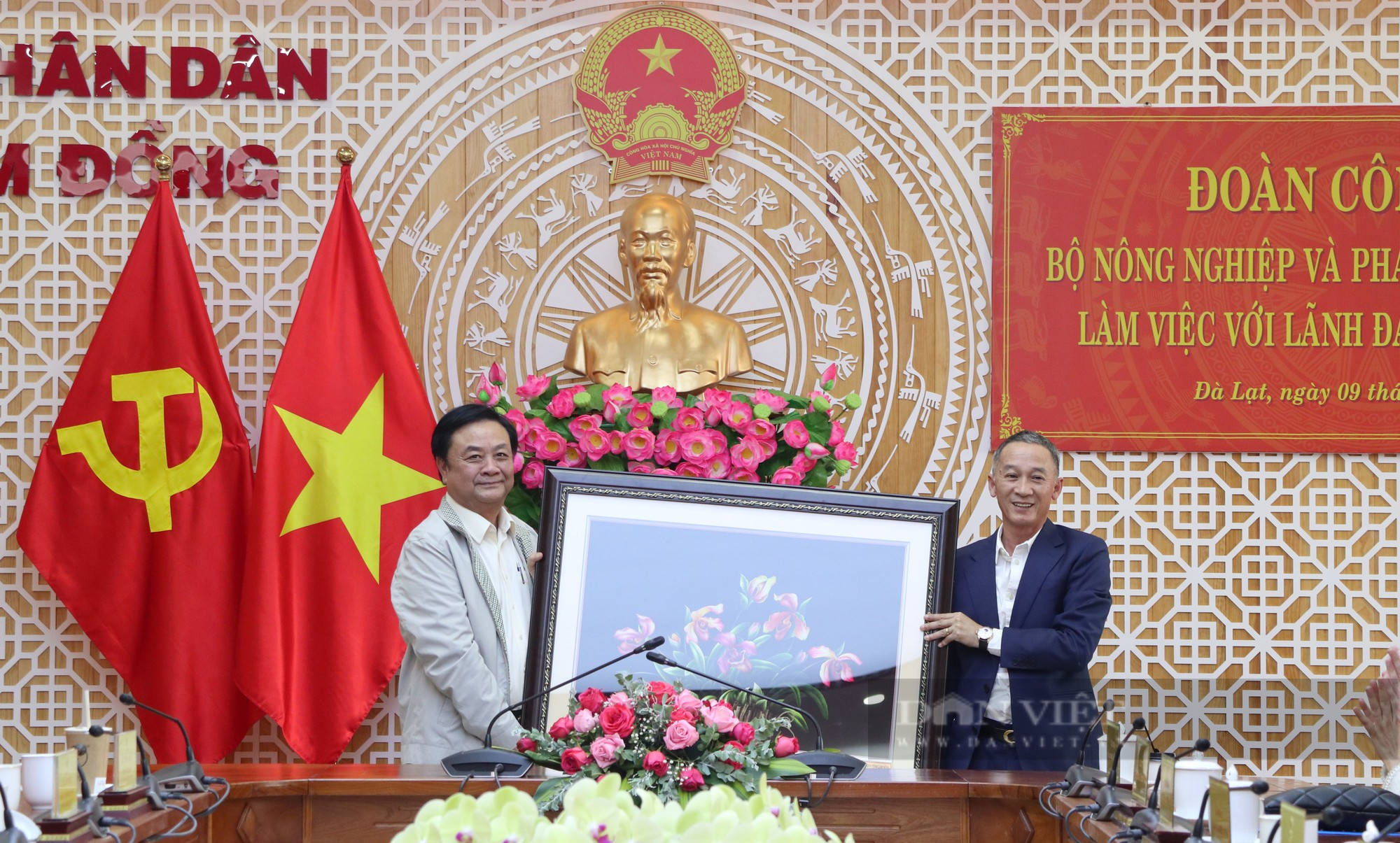 Bộ trưởng Lê Minh Hoan: Để Lâm Đồng thành &quot;điểm đến nông nghiệp xanh&quot; - Ảnh 6.