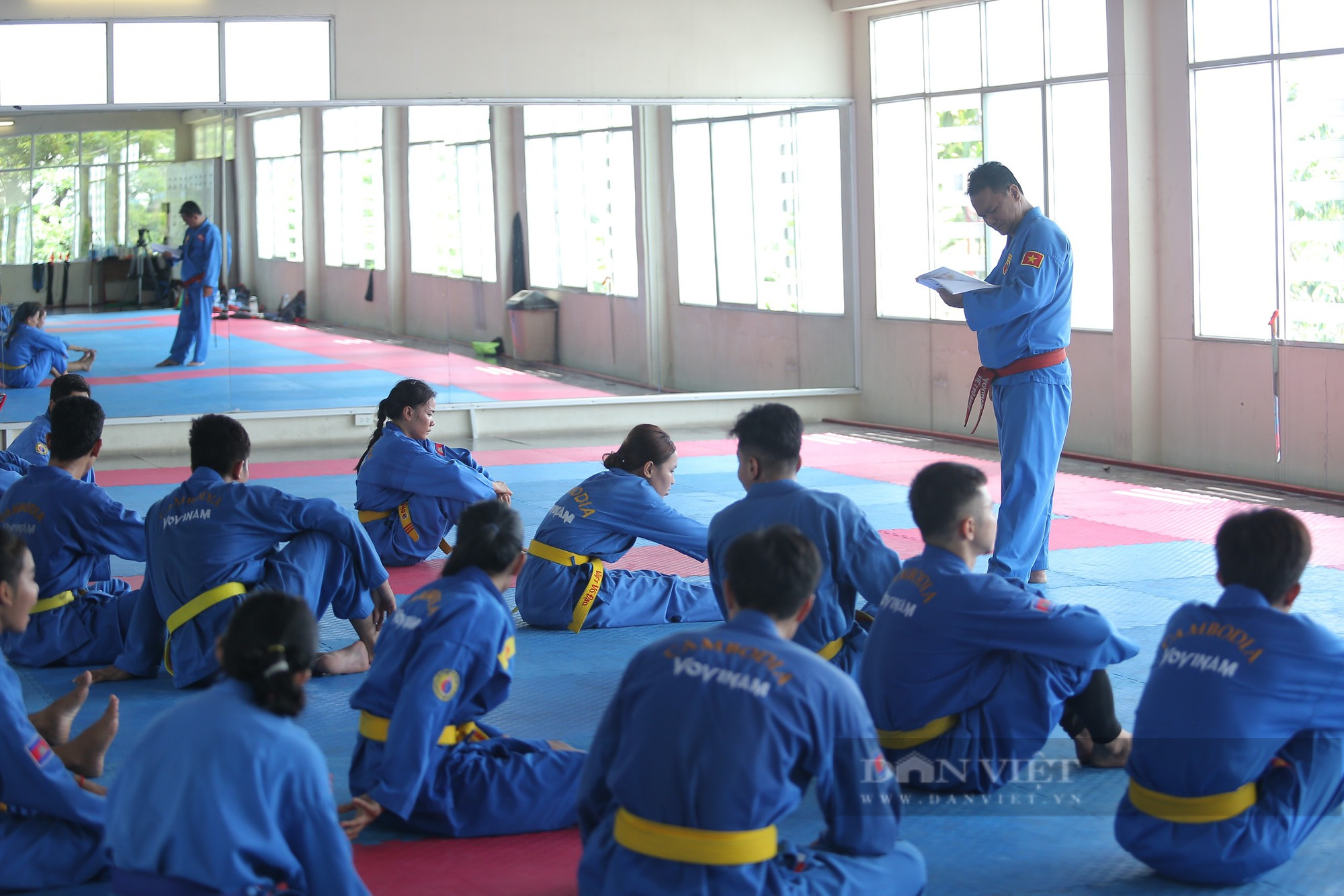 Quyết giành ngôi đầu SEA Games 32, Campuchia âm thầm luyện quân Vovinam tại Việt Nam - Ảnh 7.