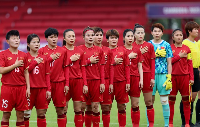 Nhận định của cựu tuyển thủ nữ quốc gia về cơ hội bảo vệ tấm HCV của ĐT nữ Việt Nam tại Seagames 32 - Ảnh 1.