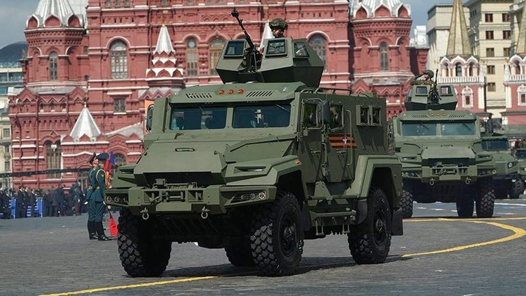 Cận cảnh 2 loại thiết giáp đặc biệt lần đầu xuất hiện trong Lễ duyệt binh Chiến thắng của Nga - Ảnh 10.