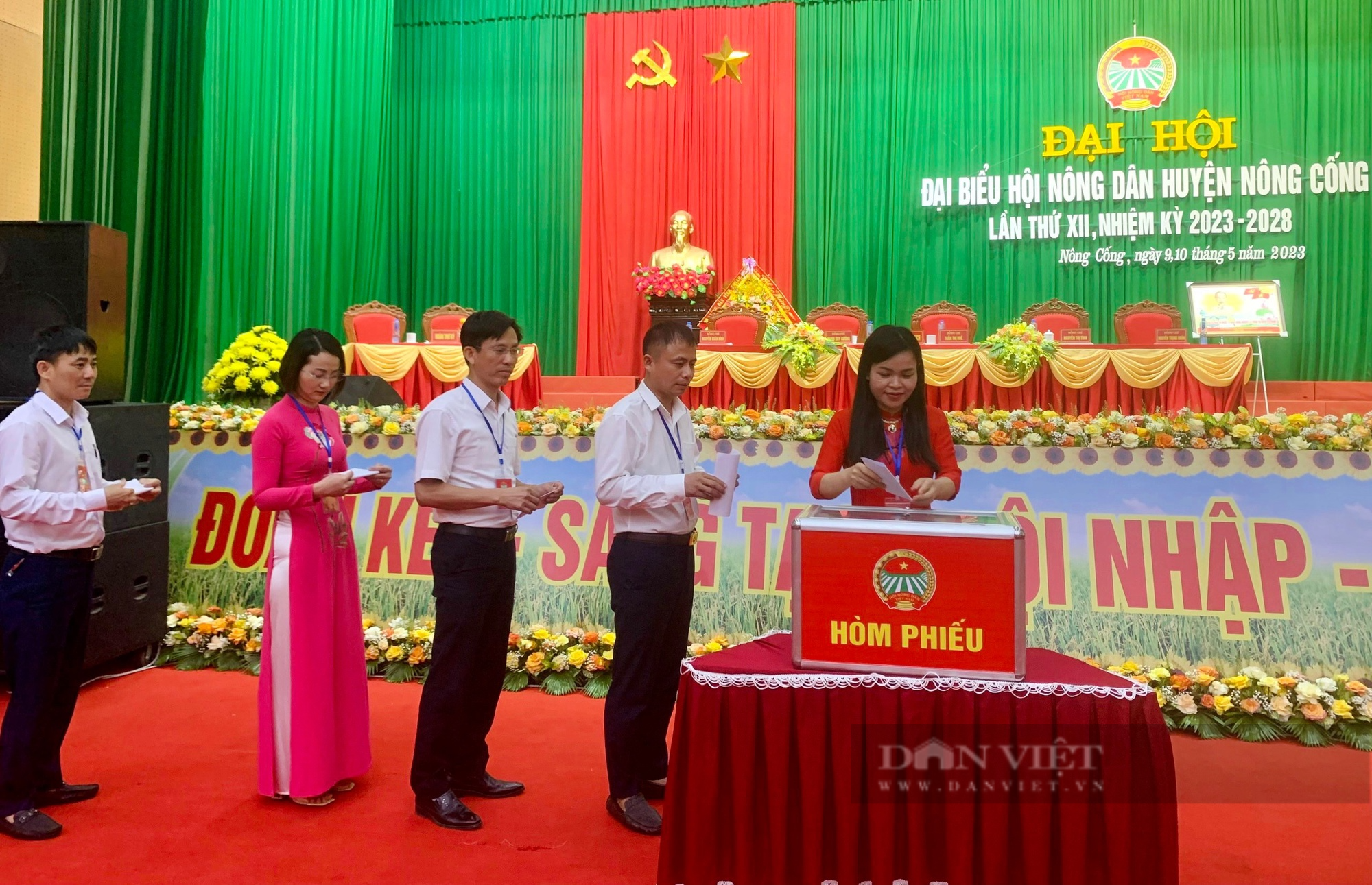 Đại hội đại biểu Hội Nông dân huyện Nông Cống, bà Trần Thị Huế tái cử Chủ tịch - Ảnh 4.