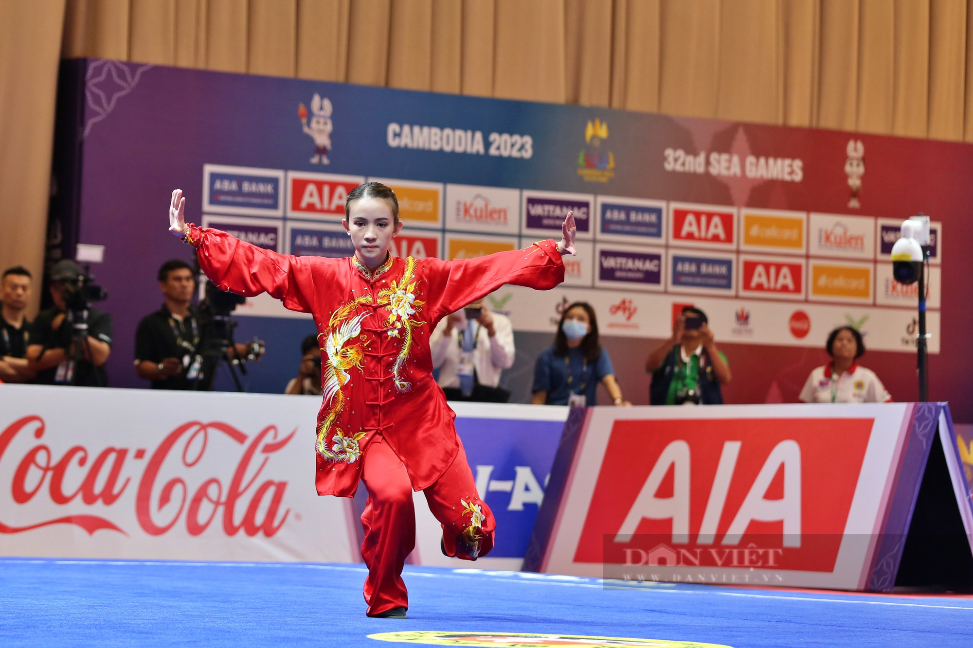 Ảnh: Ngắm thân pháp tuyệt đẹp của nữ VĐV wushu 18 tuổi lần đầu dự SEA Games - Ảnh 5.