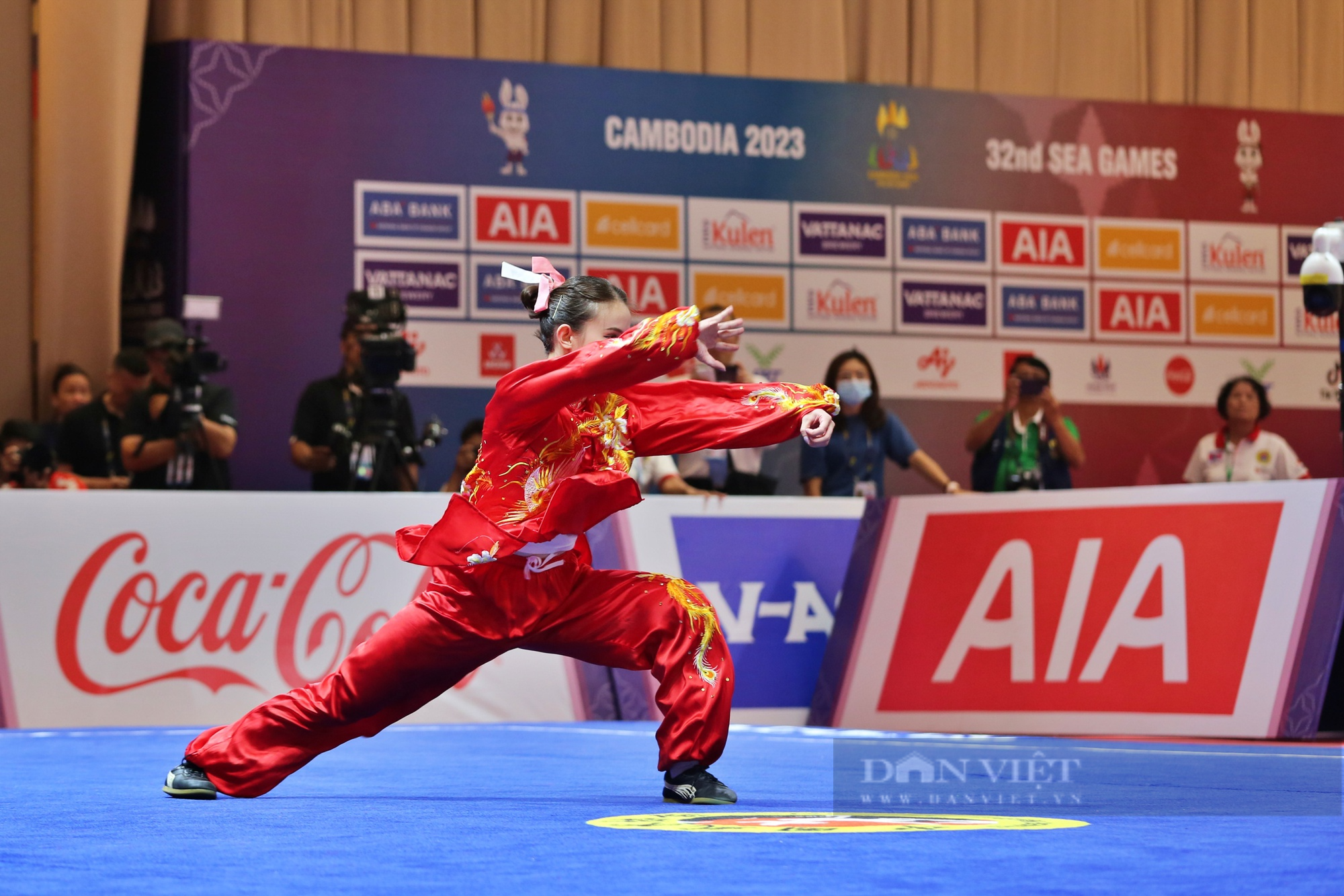 Ảnh: Ngắm thân pháp tuyệt đẹp của nữ VĐV wushu 18 tuổi lần đầu dự SEA Games - Ảnh 6.