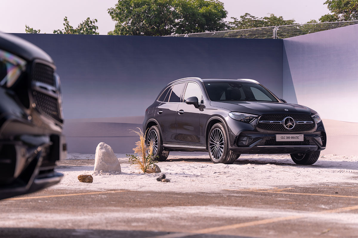 Mercedes-Benz GLC 2023 ra mắt Việt Nam: Thay đổi toàn diện đầy hiện đại, giá lăn bánh bao nhiêu? - Ảnh 1.