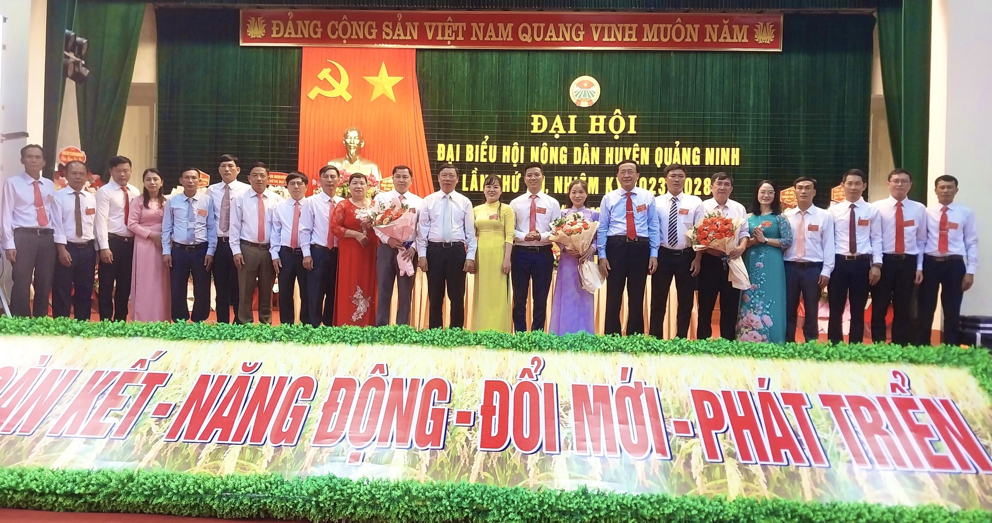 Quản Bình: Đại hội Hội Nông dân huyện Quảng Ninh bầu 20 đồng chí tham gia Ban Chấp hành  - Ảnh 3.