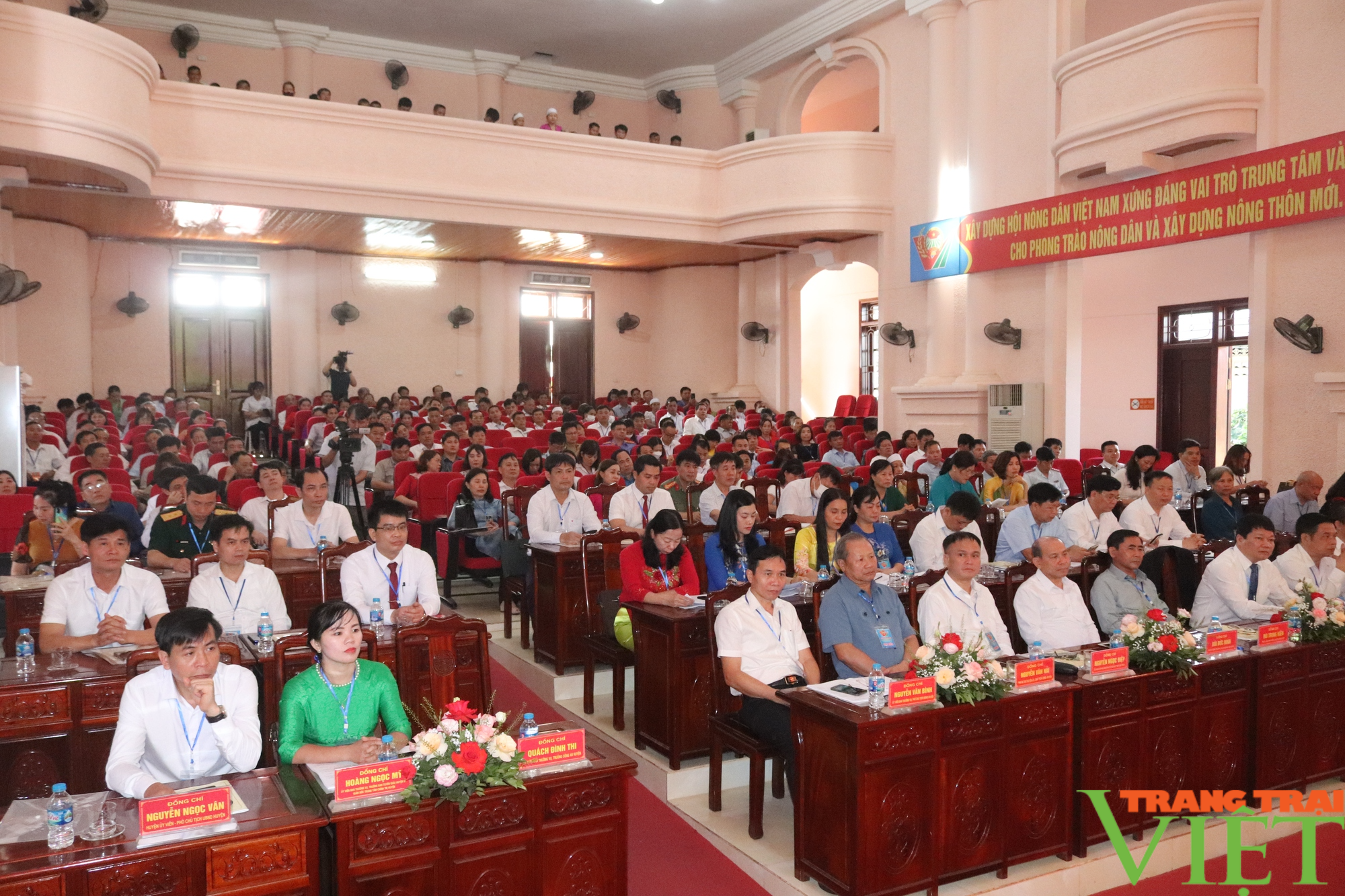 Đại hội điểm Hội Nông dân huyện Lạc Thuỷ: 17.284 hộ đạt hộ SXKD giỏi các cấp - Ảnh 1.