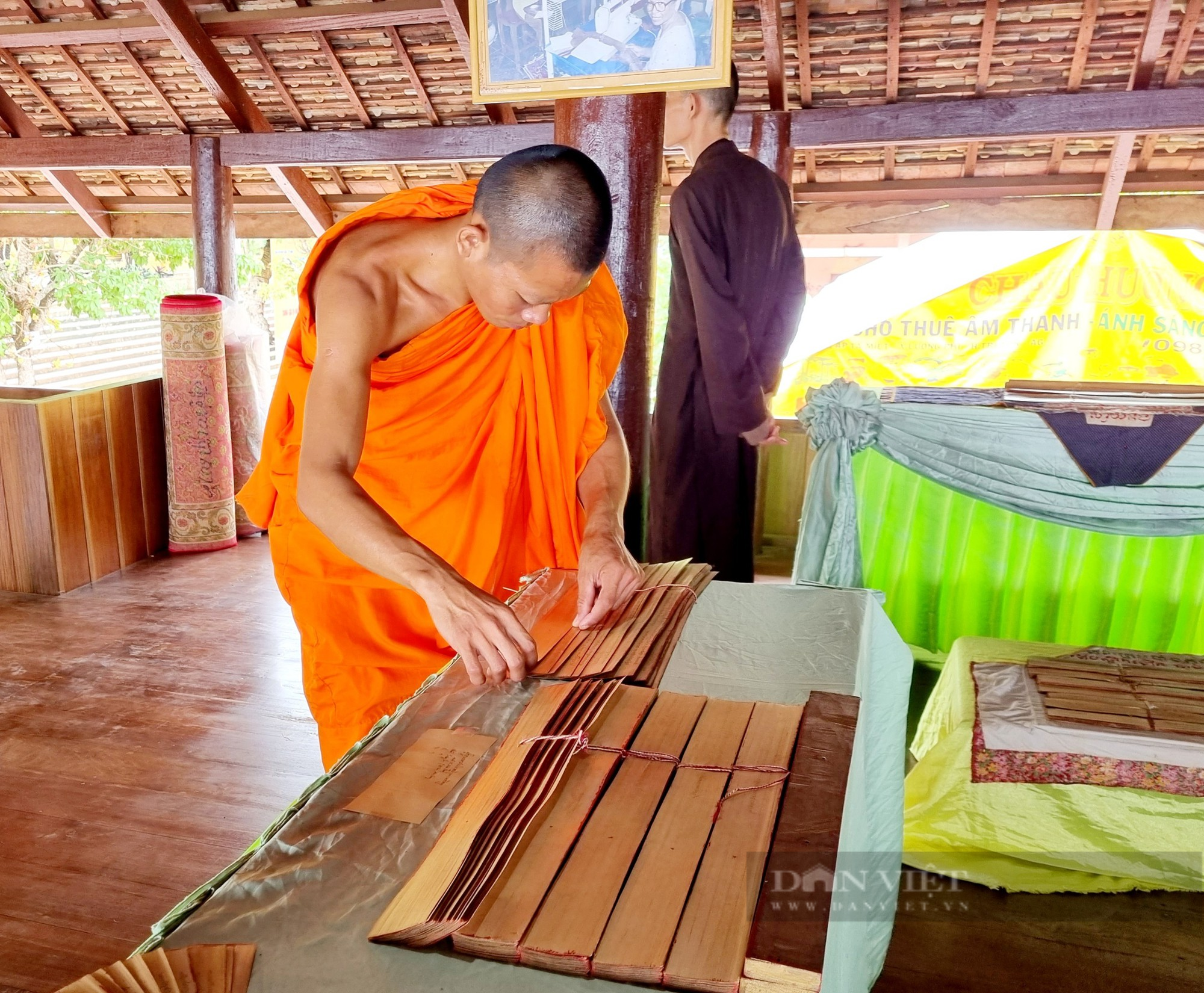 Bảo tồn và phát huy giá trị di sản văn hóa phi vật thể Kinh lá Buông của người Khmer Nam Bộ - Ảnh 4.