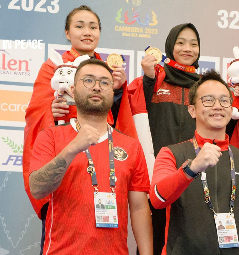 Độc lạ SEA Games 32: 2 VĐV cùng được trao HCV ở 1 nội dung môn pencak silat - Ảnh 1.