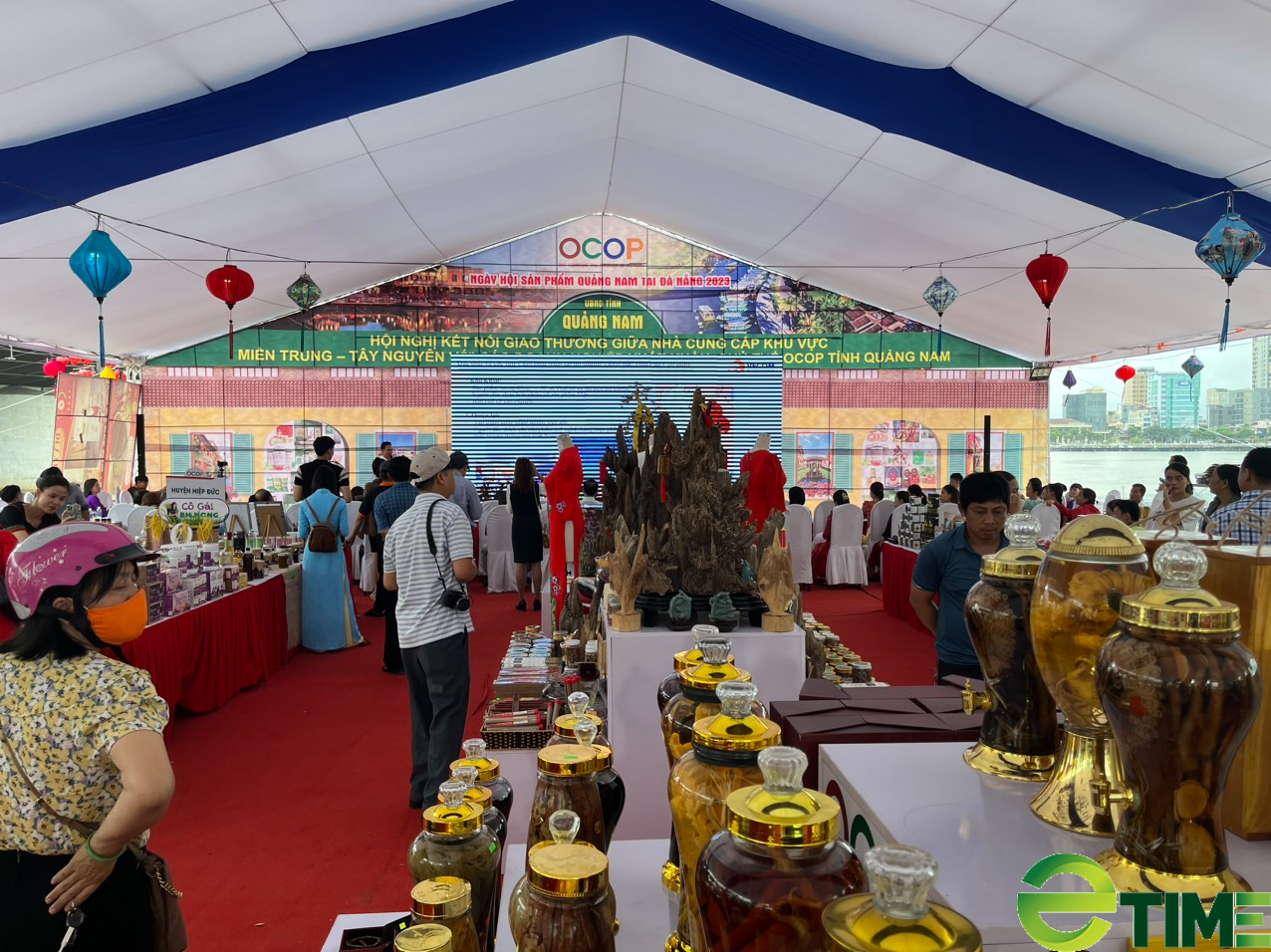 Ngày hội sản phẩm Quảng Nam tại thành phố Đà Nẵng: Nâng tầm thương hiệu của nông dân và đưa sản phẩm vươn xa - Ảnh 3.