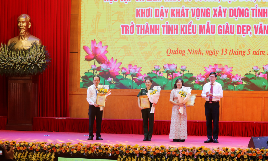 20 Đảng bộ trực thuộc tỉnh Quảng Ninh tranh tài về tư tưởng, đạo đức, phong cách Hồ Chí Minh  - Ảnh 6.