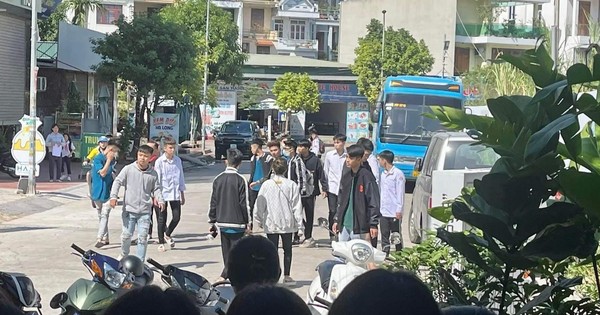 Cảnh báo có tới 300 học sinh Hà Nội hẹn nhau hỗn chiến, mang theo hung khí - Ảnh 1.