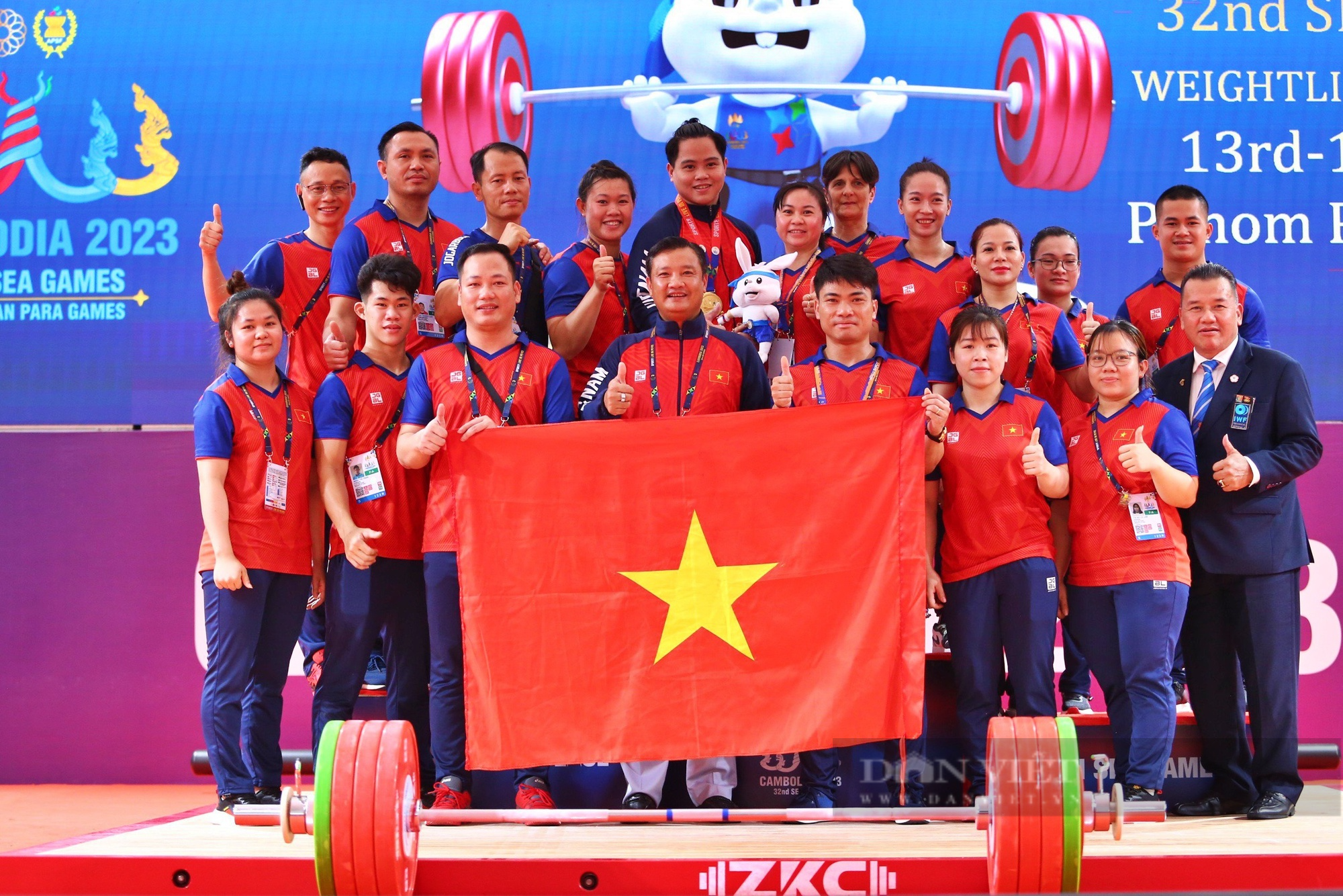 Kỷ lục gia cử tạ SEA Games 32 Nguyễn Quốc Toàn: &quot;Thuở nhỏ, tôi không biết thể thao là gì&quot; - Ảnh 3.