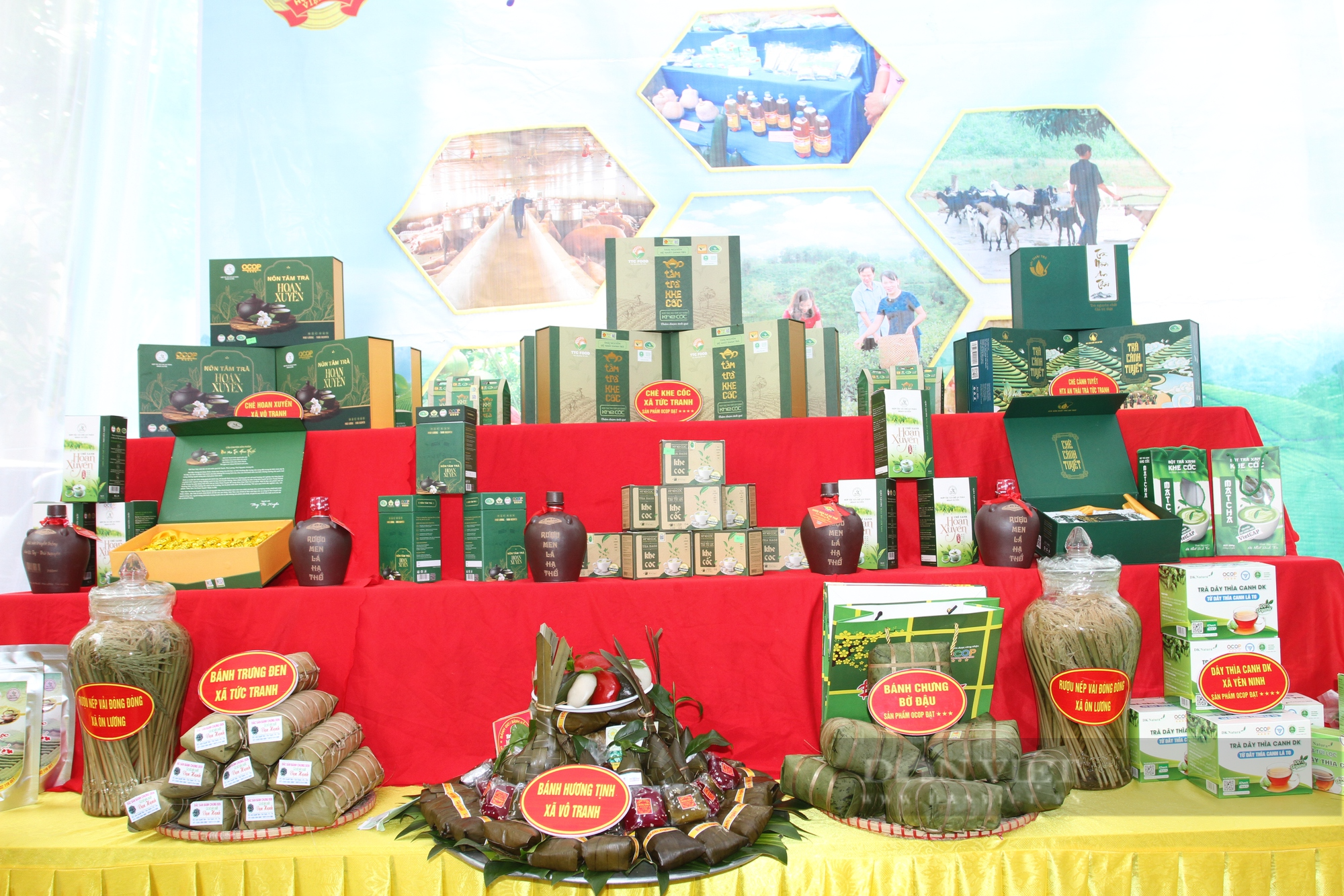 Nhiều món ăn đặc trưng, bắt mắt thi nhau góp mặt tại Đại hội đại biểu Hội Nông dân huyện Phú Lương - Ảnh 1.