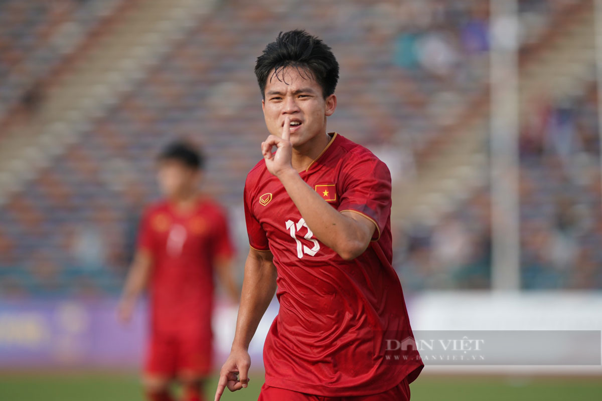 Highlight: Văn Cường lập cú đúp, U22 Việt Nam giành HCĐ SEA Games 32 - Ảnh 1.