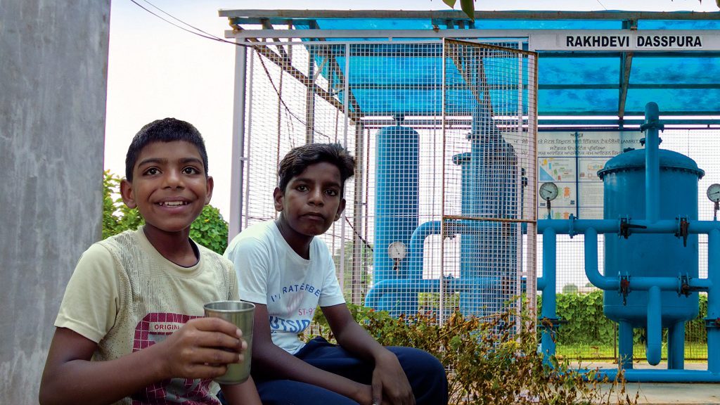 Hơn 7,5 triệu người nghèo tại Ấn Độ có nước sạch từ phát minh của chủ nhân Giải thưởng VinFuture - Ảnh 2.