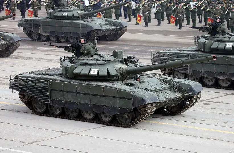 Lãnh đạo Chechnya Kadyrov chê siêu tăng Mỹ Abrams như 'đồ chơi', sẽ bị T-72 Nga nghiền nát - Ảnh 1.