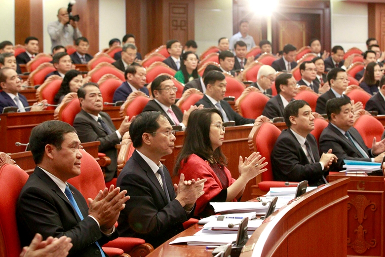 Thủ tướng điều hành phiên thảo luận của Trung ương về báo cáo kiểm điểm của Ủy viên Bộ Chính trị, Ban Bí thư - Ảnh 1.