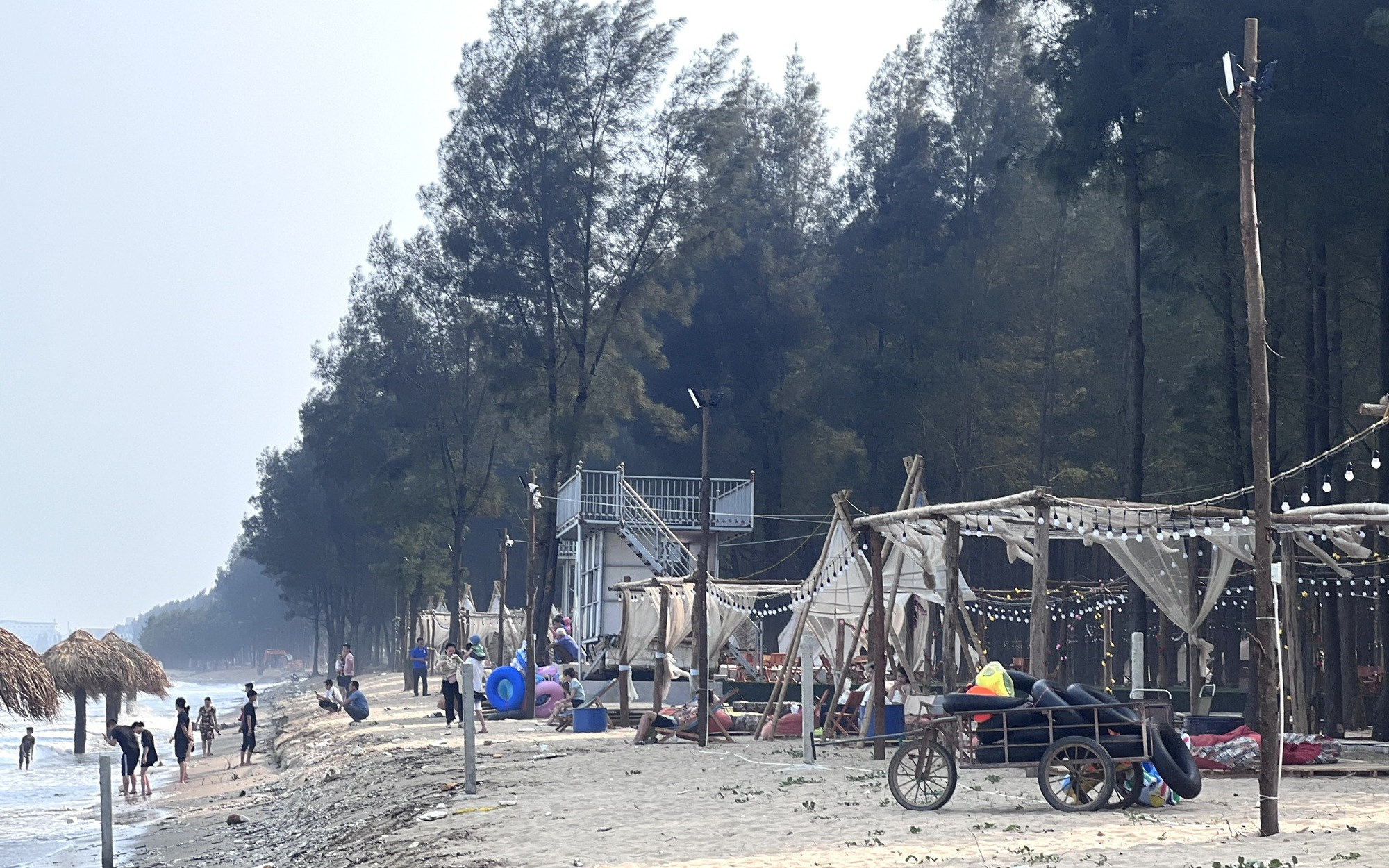 Vụ chặt rừng phòng hộ làm khu du lịch Glamping trái phép ở Thanh Hoá: Yêu cầu phá dỡ trước 20/5