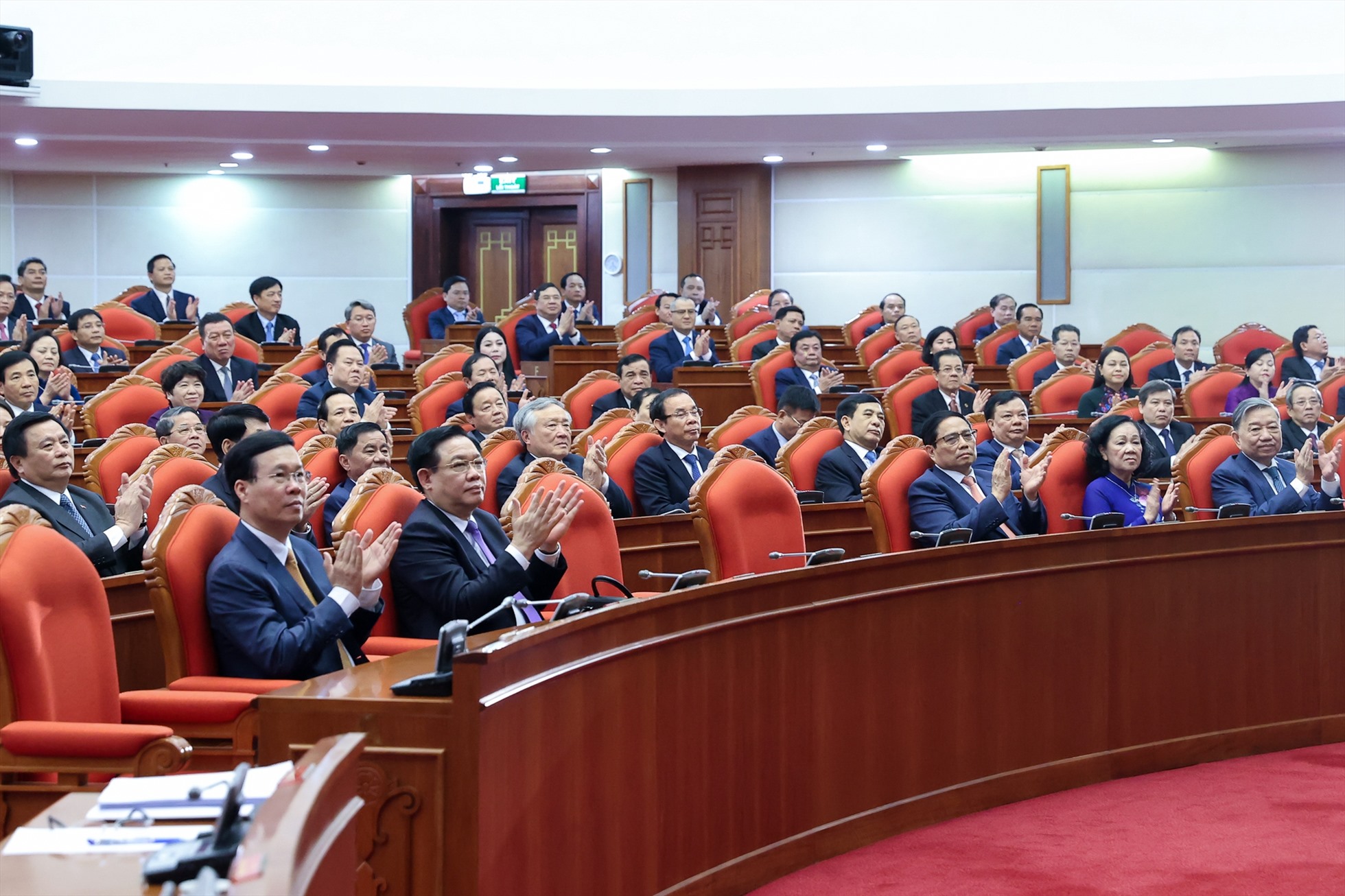 Trung ương lấy phiếu tín nhiệm 21 Ủy viên Bộ Chính trị, Ban Bí thư: Tạo ra sức mạnh lớn trong Đảng - Ảnh 2.