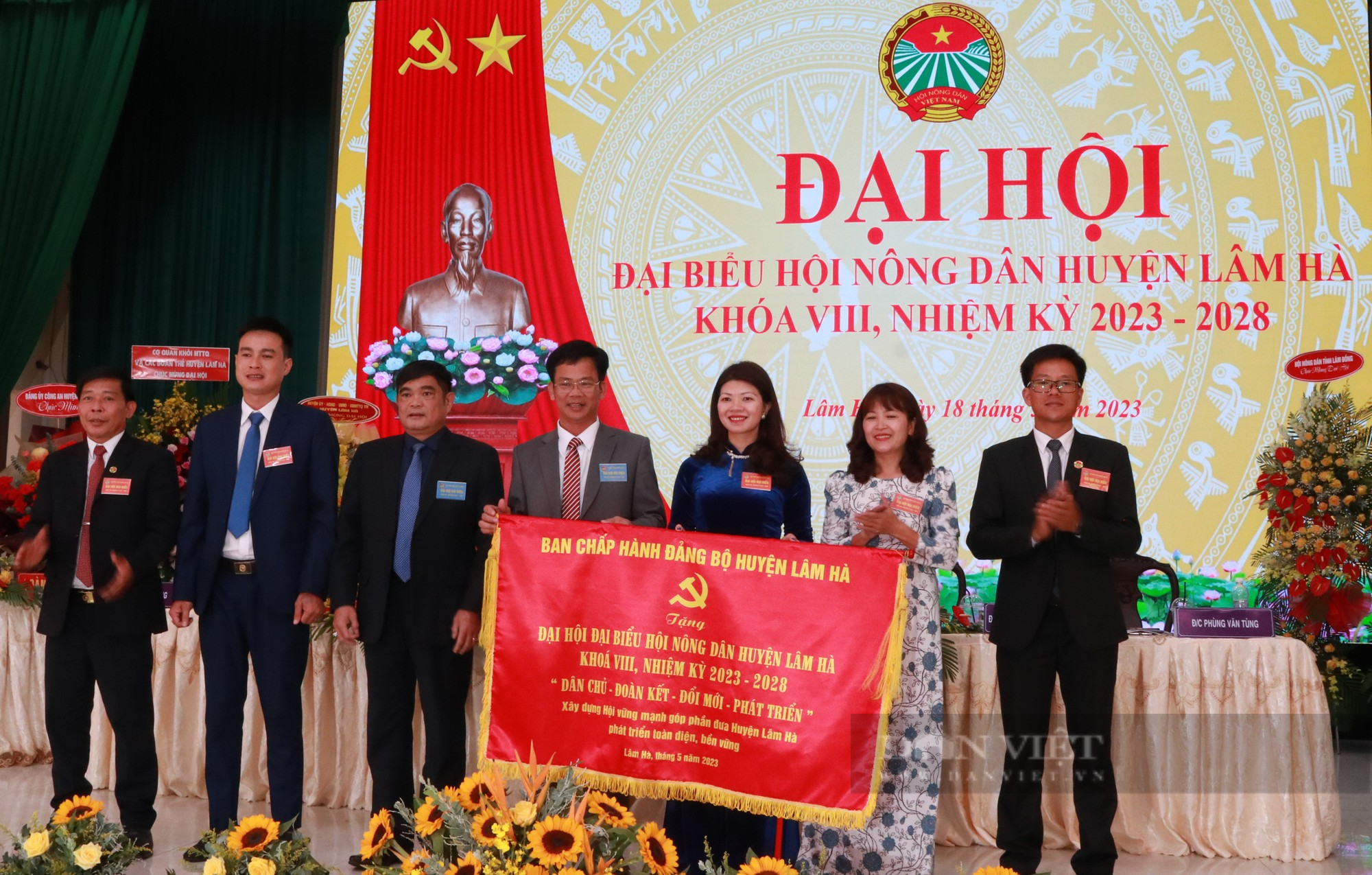 Huyện đầu tiên của tỉnh Lâm Đồng tổ chức Đại hội đại biểu Hội Nông dân, nữ chủ tịch tái đắc cử - Ảnh 1.