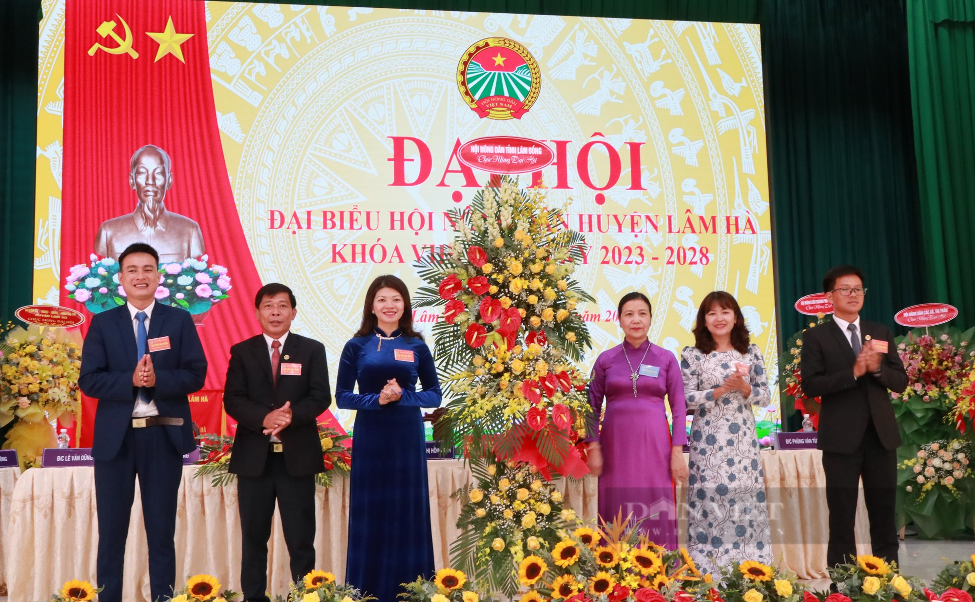 Huyện đầu tiên của tỉnh Lâm Đồng tổ chức Đại hội đại biểu Hội Nông dân, nữ chủ tịch tái đắc cử - Ảnh 2.