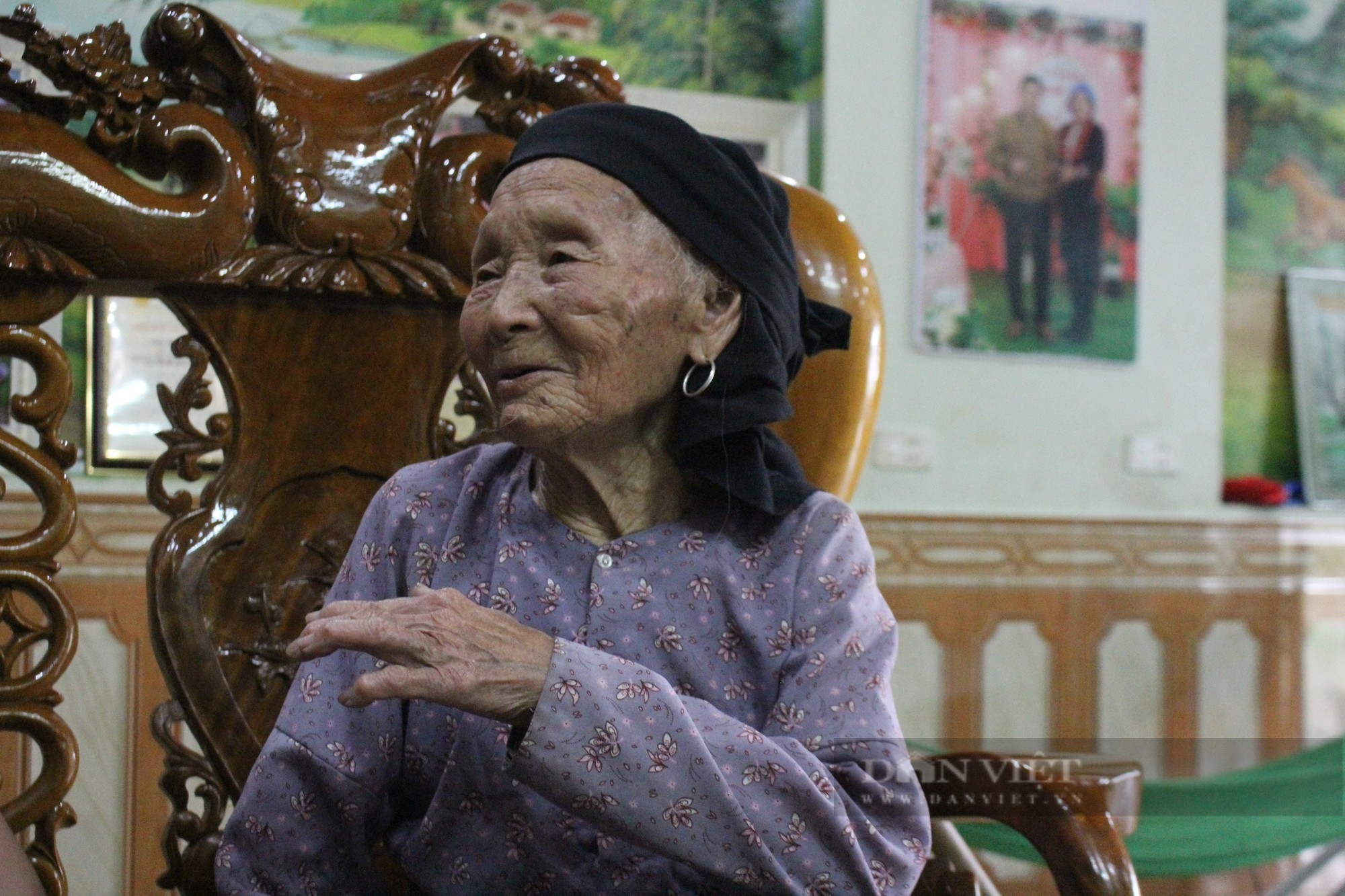 Thoát nghèo ở Nậm Đét (bài 1): Nguyên Bí thư Chi bộ 100 tuổi giúp bản làng &quot;đổi đời&quot; nhờ trồng quế  - Ảnh 1.