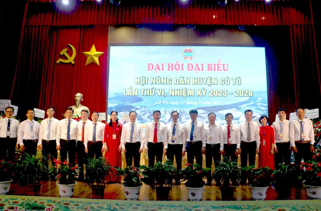 Ông Dương Văn Đại tái đắc cử Chủ tịch Hội Nông dân huyện Cô Tô nhiệm kỳ 2023-2028 - Ảnh 1.