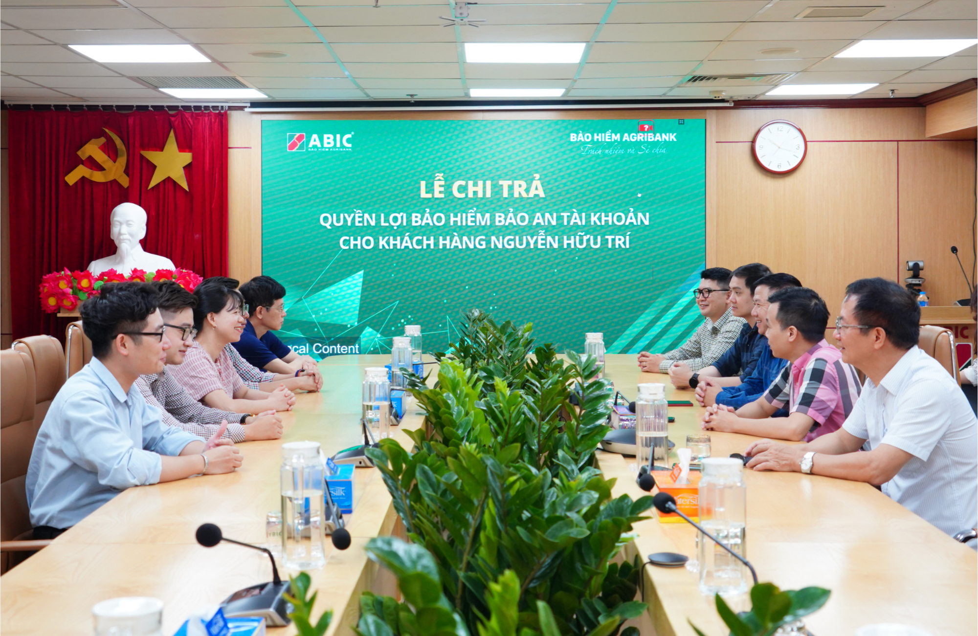 Bảo hiểm Agribank bồi thường cho khách sử dụng tài khoản Agribank bị lừa đảo trực tuyến - Ảnh 1.