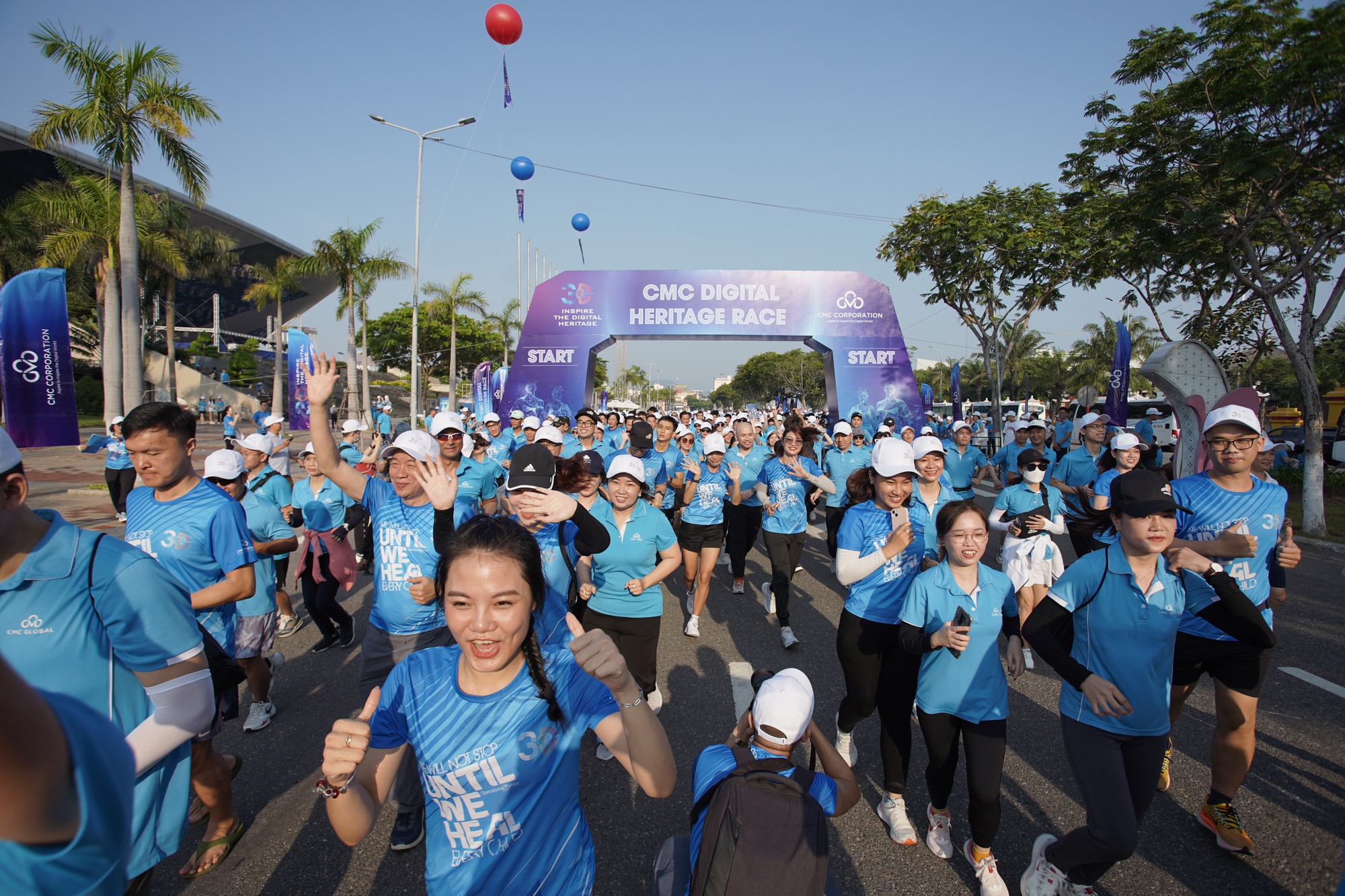 Hơn 3.000 người CMC cùng chạy bộ gây Quỹ Phẫu thuật nụ cười cho các em nhỏ tại Đà Nẵng - Ảnh 5.