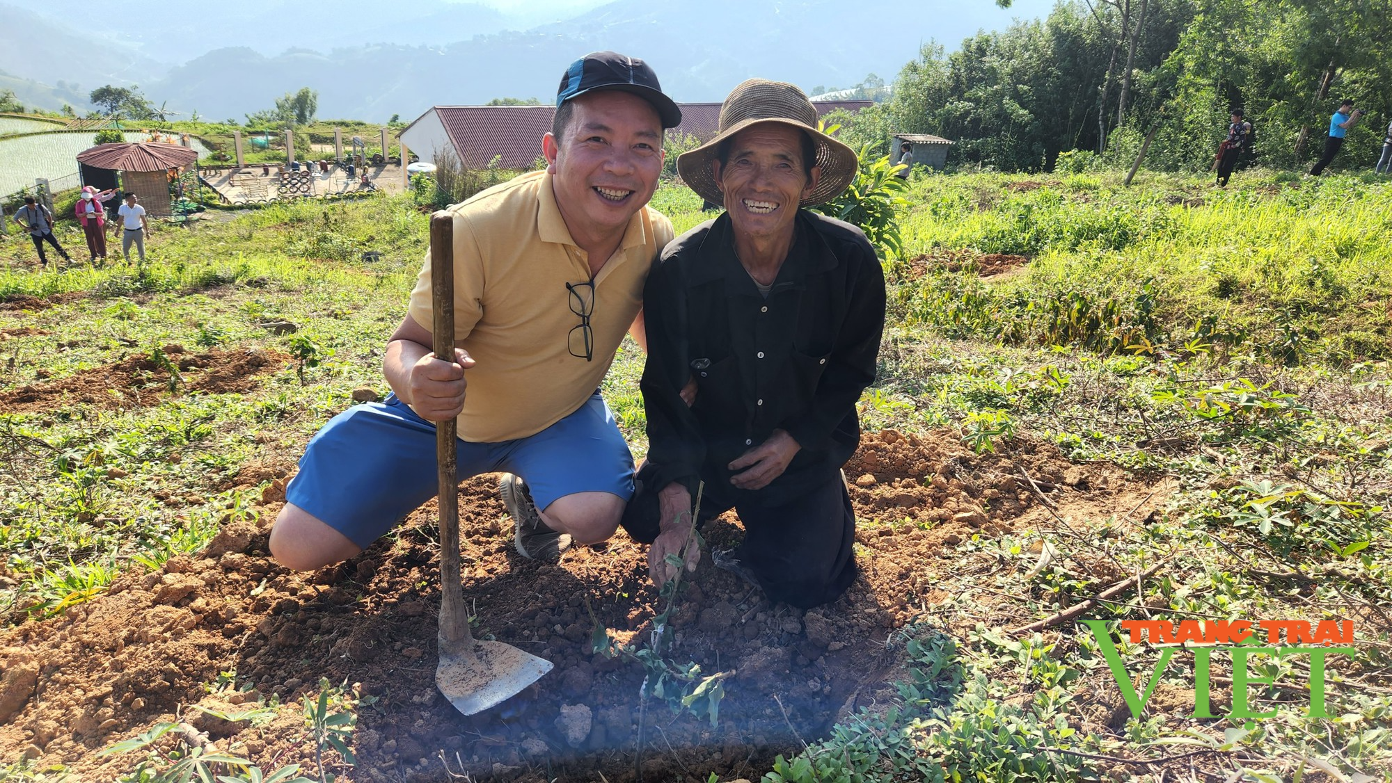 Báo NTNN/Dân Việt: Trao sinh kế cho bà con nghèo ở xã Nậm Chạc - Ảnh 2. Báo NTNN/Dân Việt: Trao sinh kế cho bà con nghèo ở xã Nậm Chạc - Ảnh 2.