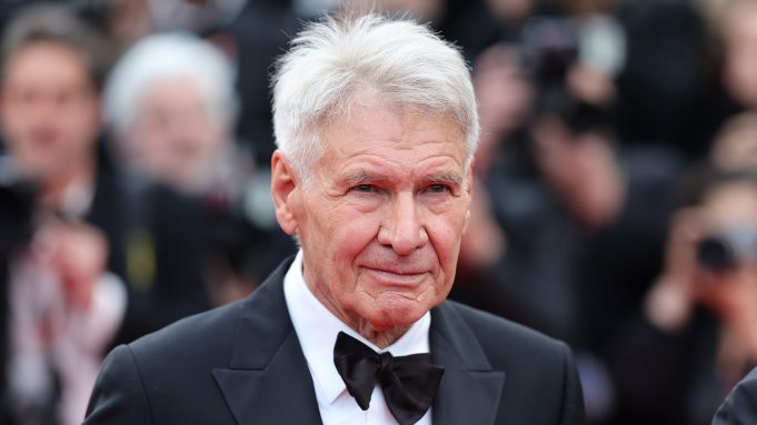 Harrison Ford từ biệt &quot;Indiana Jones&quot;, nhận tràng vỗ tay kéo dài 5 phút tại LHP Cannes - Ảnh 2.