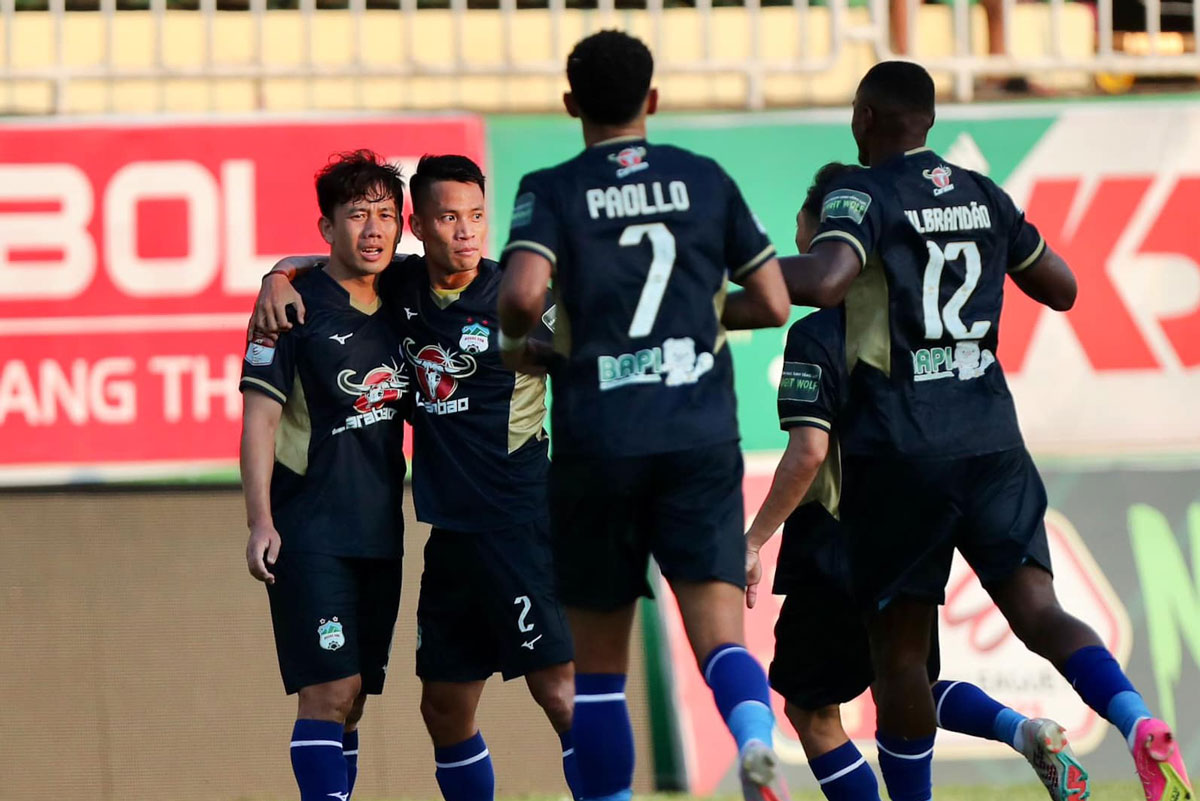 Kết quả vòng 8 V.League: HAGL thoát thua trước Đông Á Thanh Hóa - Ảnh 1.