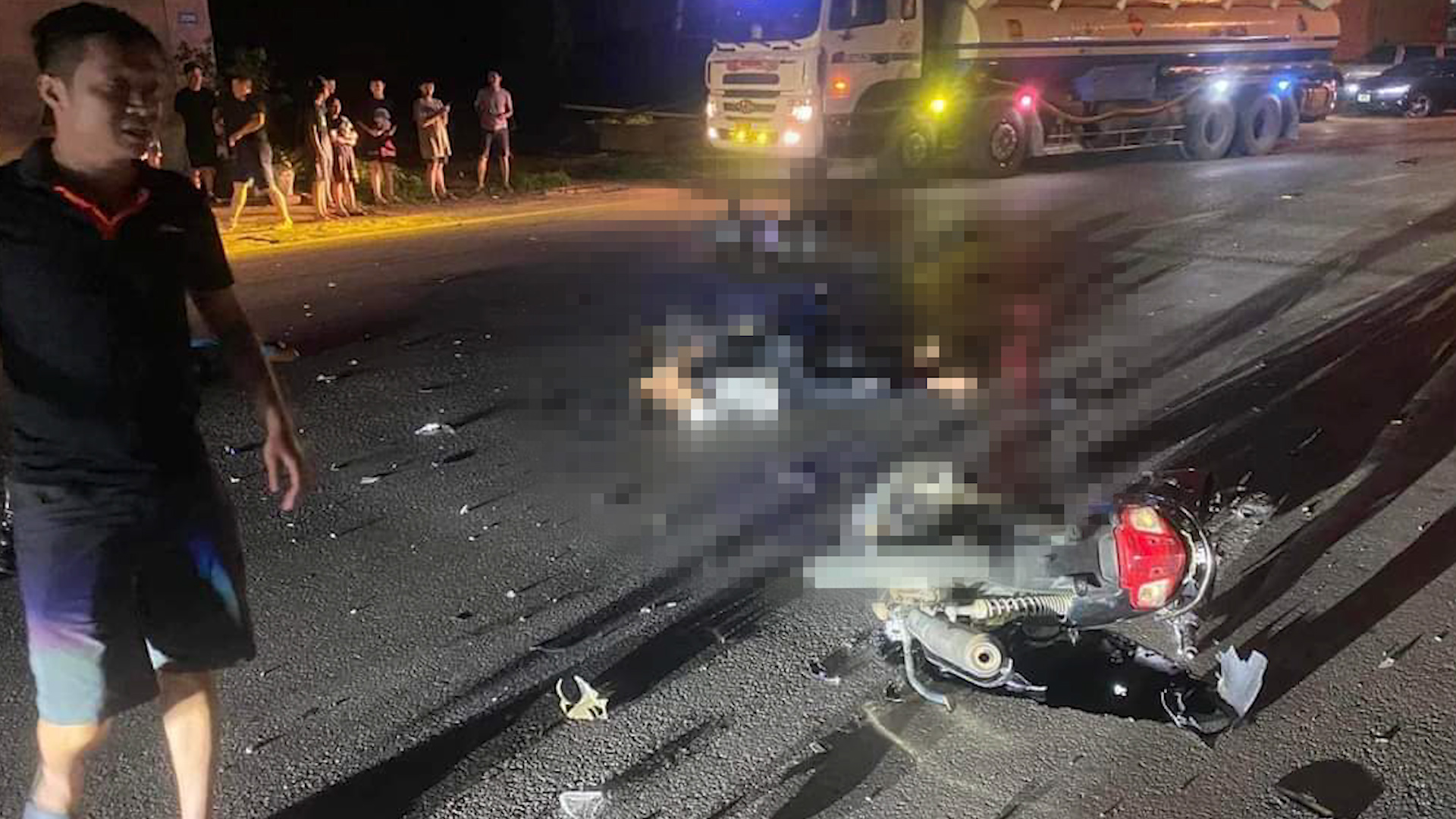 Sơn La: Tai nạn giao thông nghiêm trọng trên Quốc lộ 6, 2 người tử vong  tại chỗ - Ảnh 1.