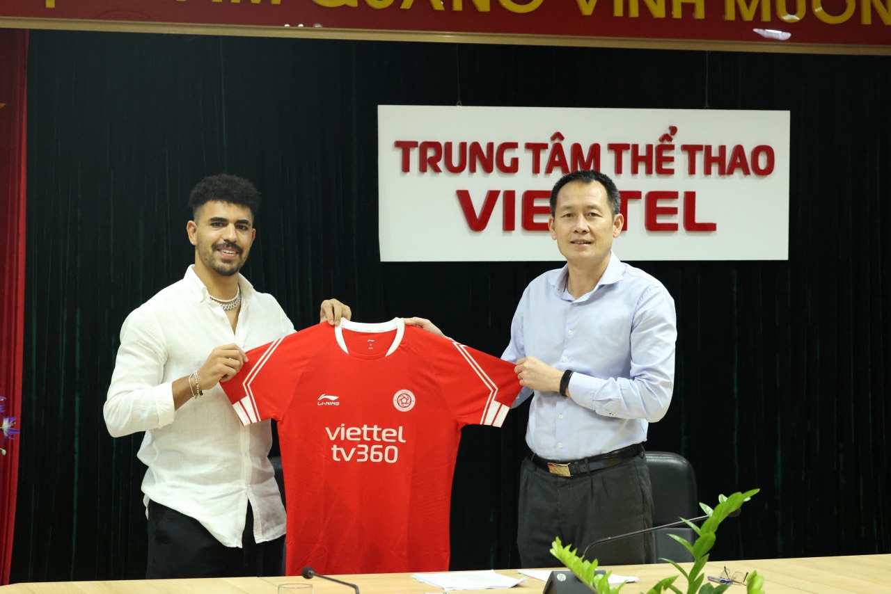 Viettel FC bất ngờ công bố tân binh từng khoác áo U20 Ai Cập - Ảnh 1.