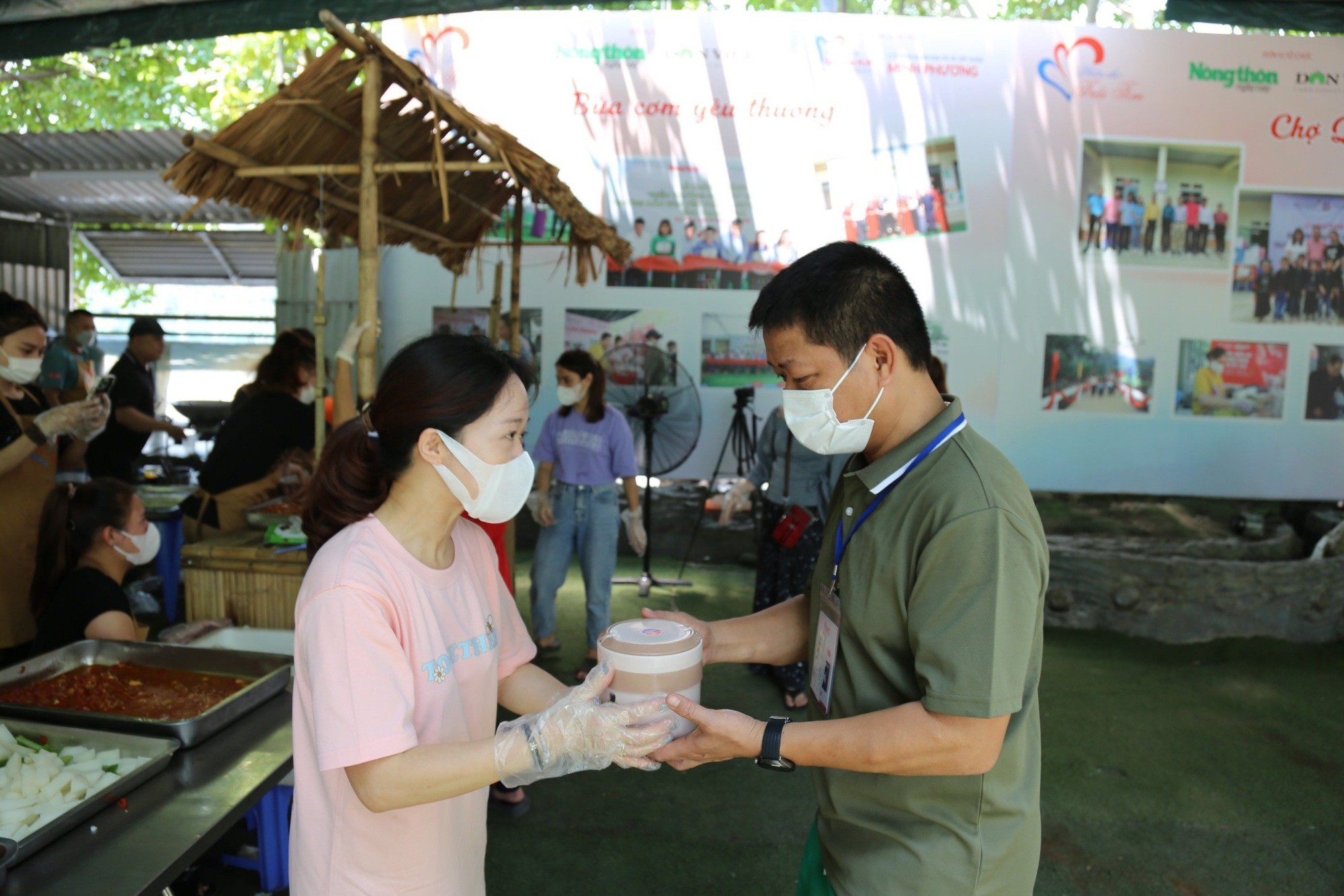 Góp yêu thương trong từng bữa cơm nghĩa tình - Ảnh 6.