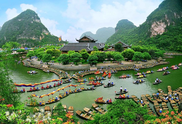 3,7 triệu khách du lịch quốc tế đến Việt Nam trong 4 tháng, riêng Hàn Quốc cán mốc 1 triệu khách - Ảnh 2.