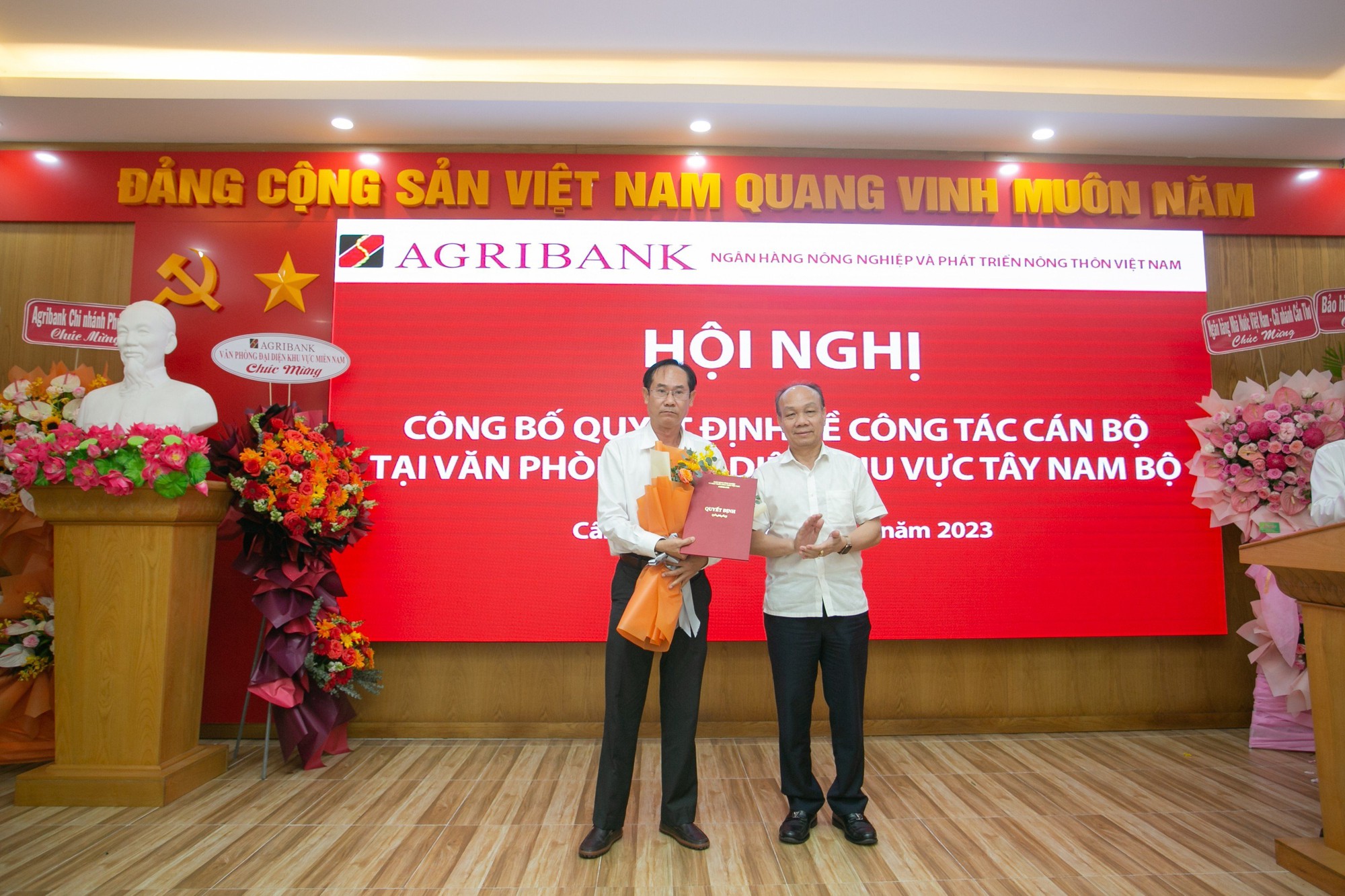 Ông Bùi Thanh Quang giữ chức vụ Trưởng Văn phòng đại diện Agribank Khu vực Tây Nam Bộ - Ảnh 1.
