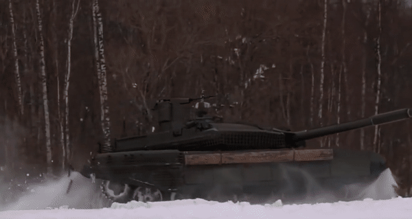 Tổng thống Chechnya khen xe tăng T-72 Nga &quot;tiện nghi như siêu xe Maybach&quot; - Ảnh 28.