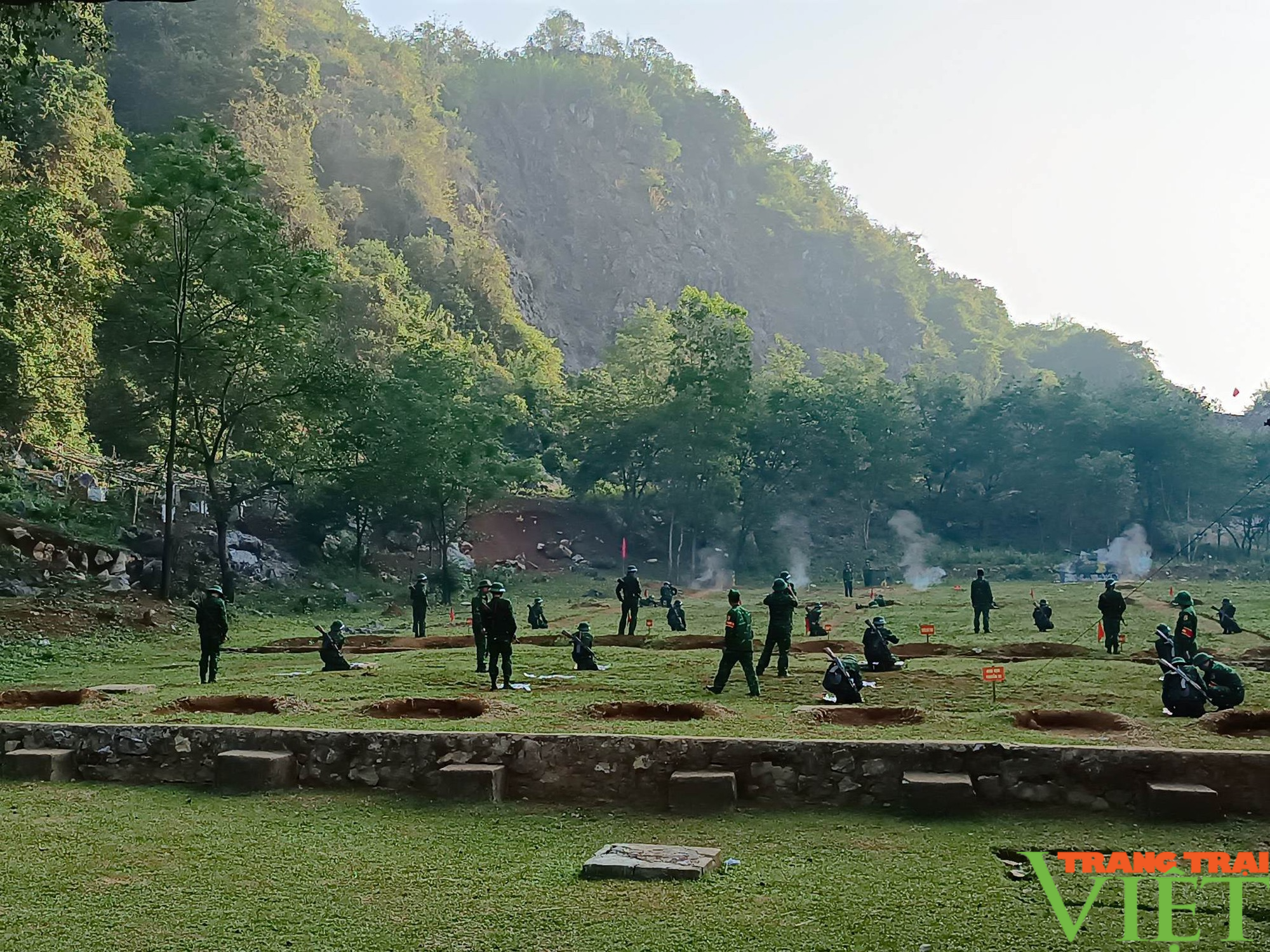  Hơn 100 chiến sĩ mới Biên phòng Sơn La hoàn thành kiểm tra “3 tiếng nổ” - Ảnh 3.