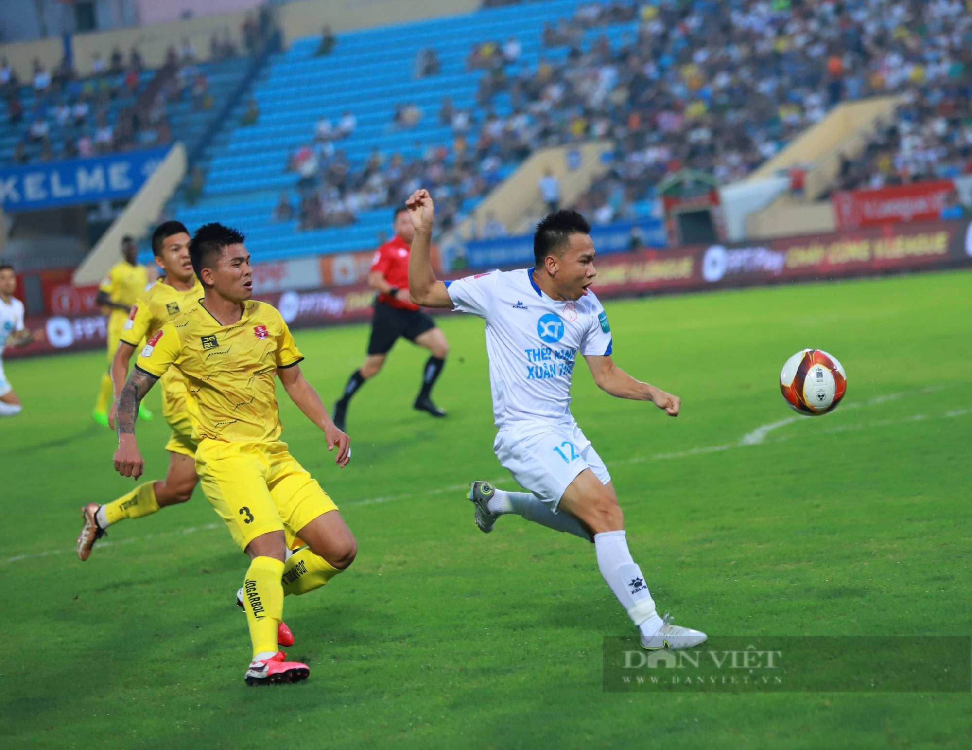 Nam Định FC cầm chân Hải Phòng FC ngày trở lại - Ảnh 4.