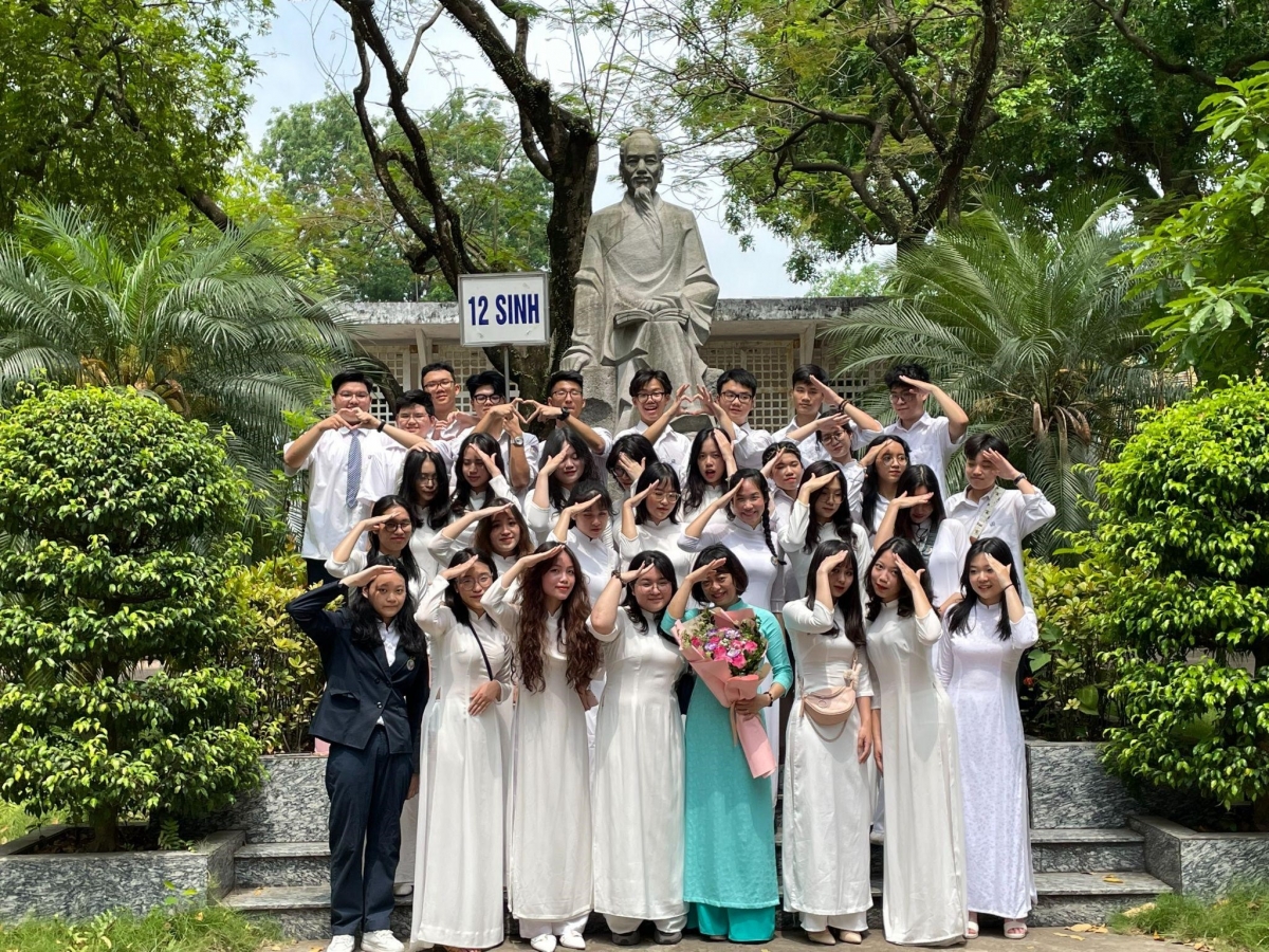 Hà Nội: Trường THPT Chu Văn An bế giảng năm học 2022 - 2023 - Ảnh 10.