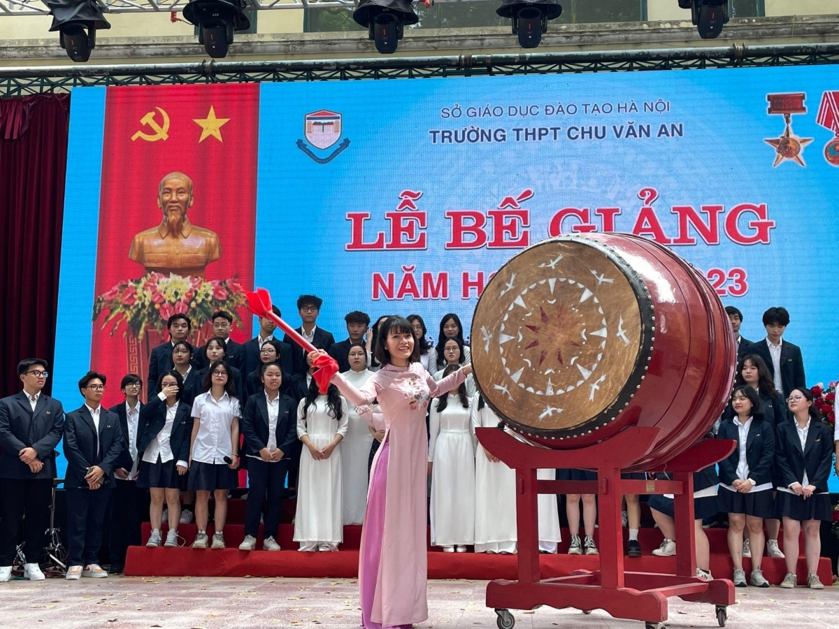 Hà Nội: Trường THPT Chu Văn An bế giảng năm học 2022 - 2023 - Ảnh 6.
