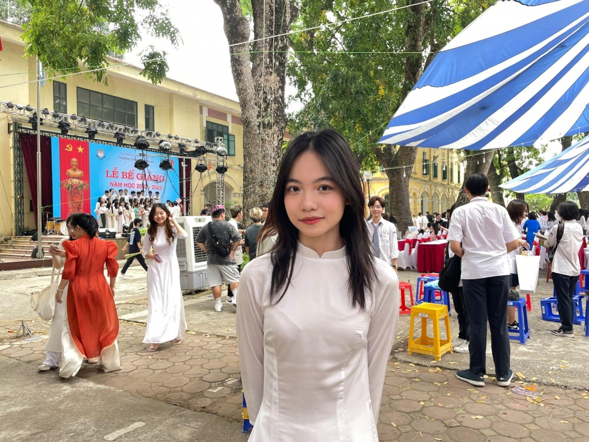 Hà Nội: Trường THPT Chu Văn An bế giảng năm học 2022 - 2023 - Ảnh 8.