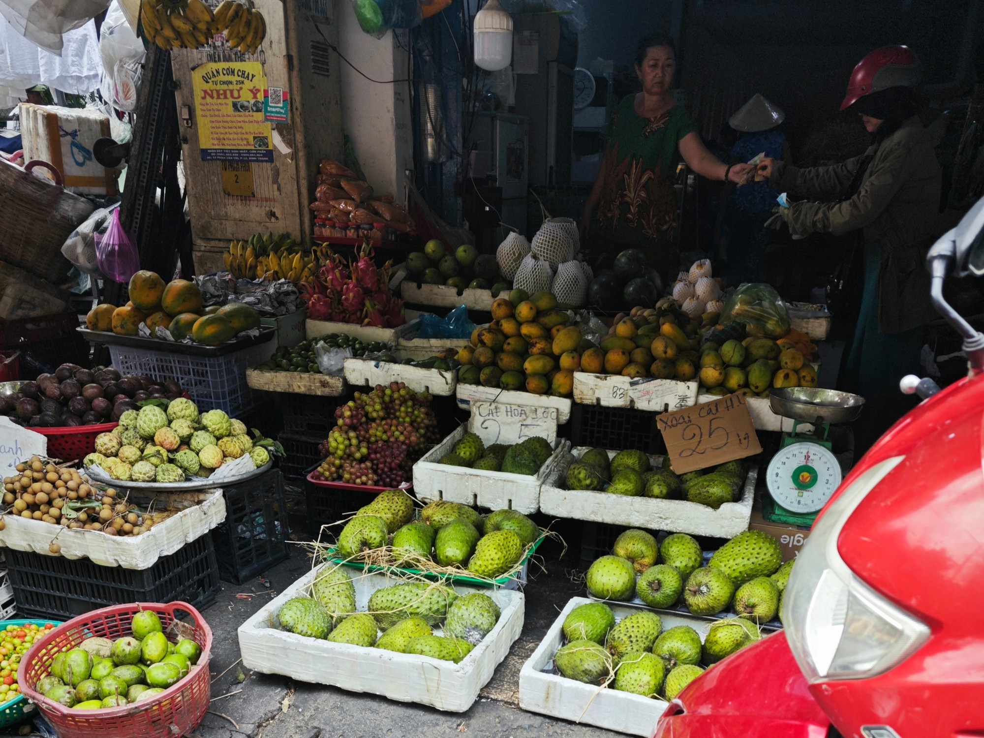 Đến lượt mãng cầu xiêm tăng giá nóng vì cơn sốt “trà mãng cầu” - Ảnh 7.