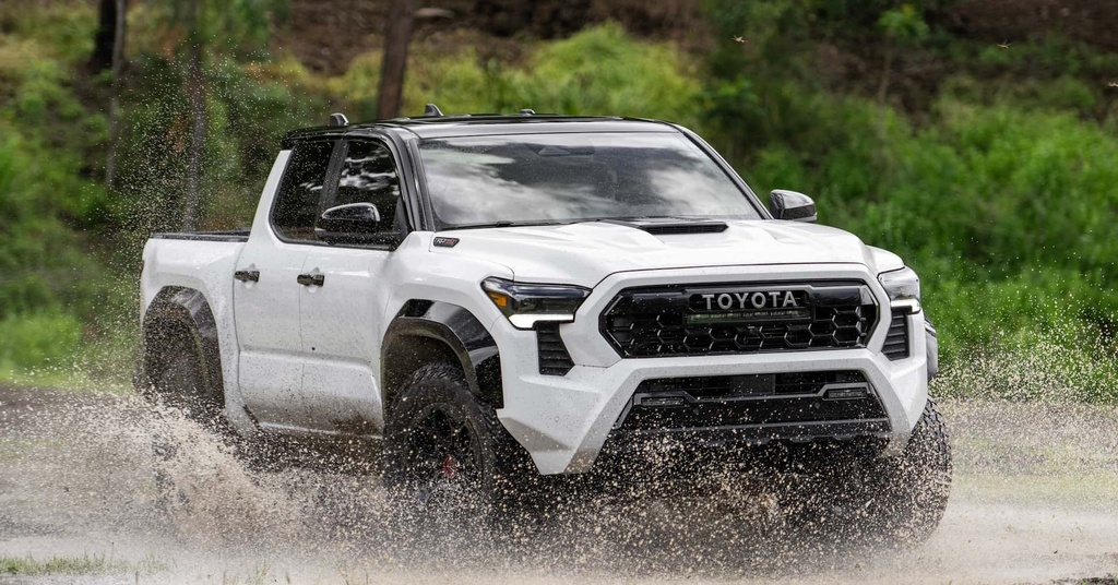 Toyota TRD Pro 2024 bán tải thể thao mạnh hơn 300 mã lực